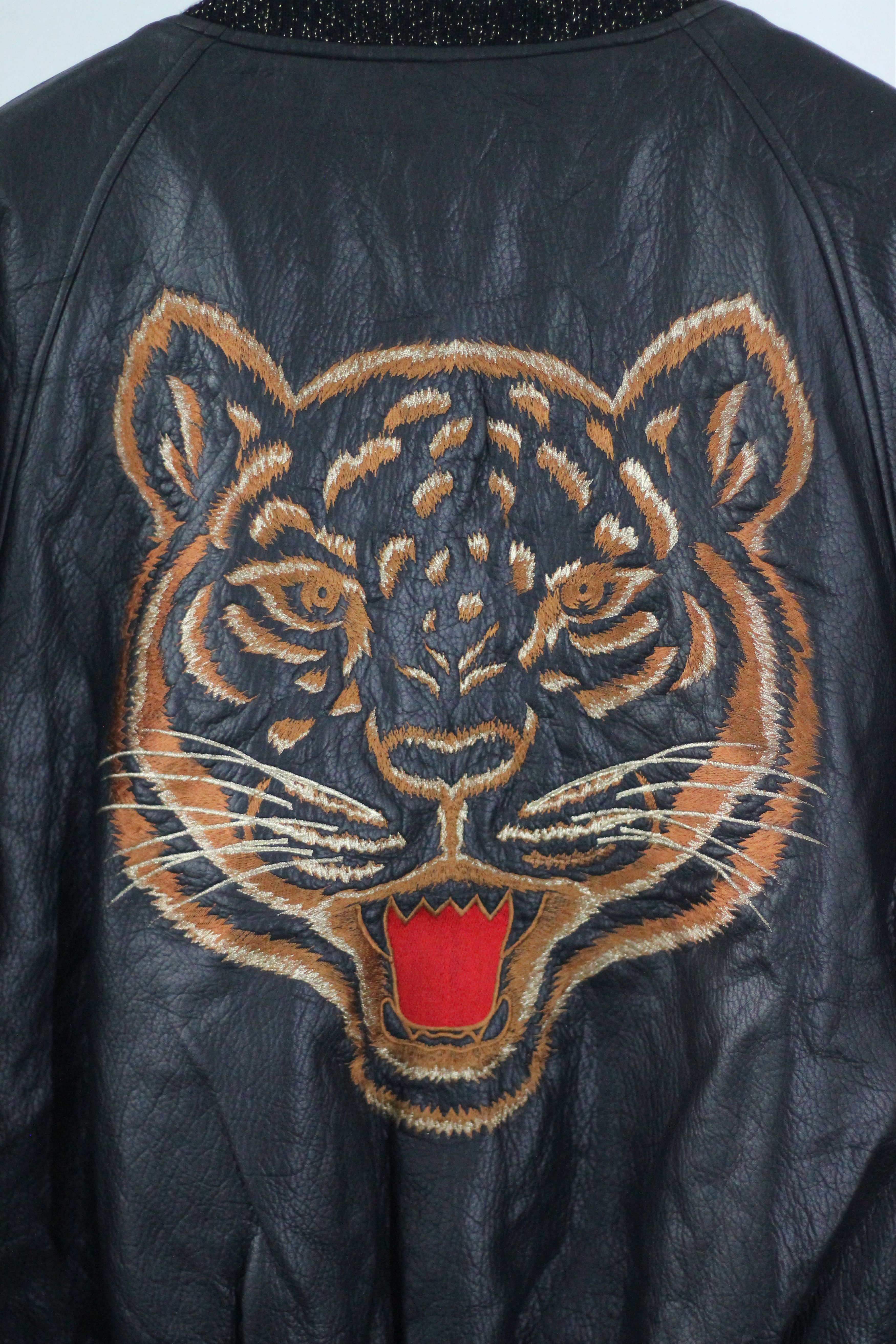 Vintage RARE! Vintage Tiger Designed Leather Jacket. Size US M / EU 48-50 / 2 - 2 Thumbnail