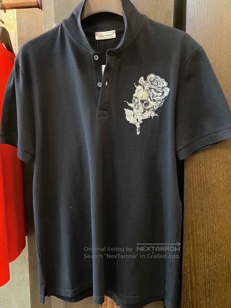 Alexander McQueen Alexander Mcqueen Embroidered short sleeves Size US M / EU 48-50 / 2 - 1 Thumbnail