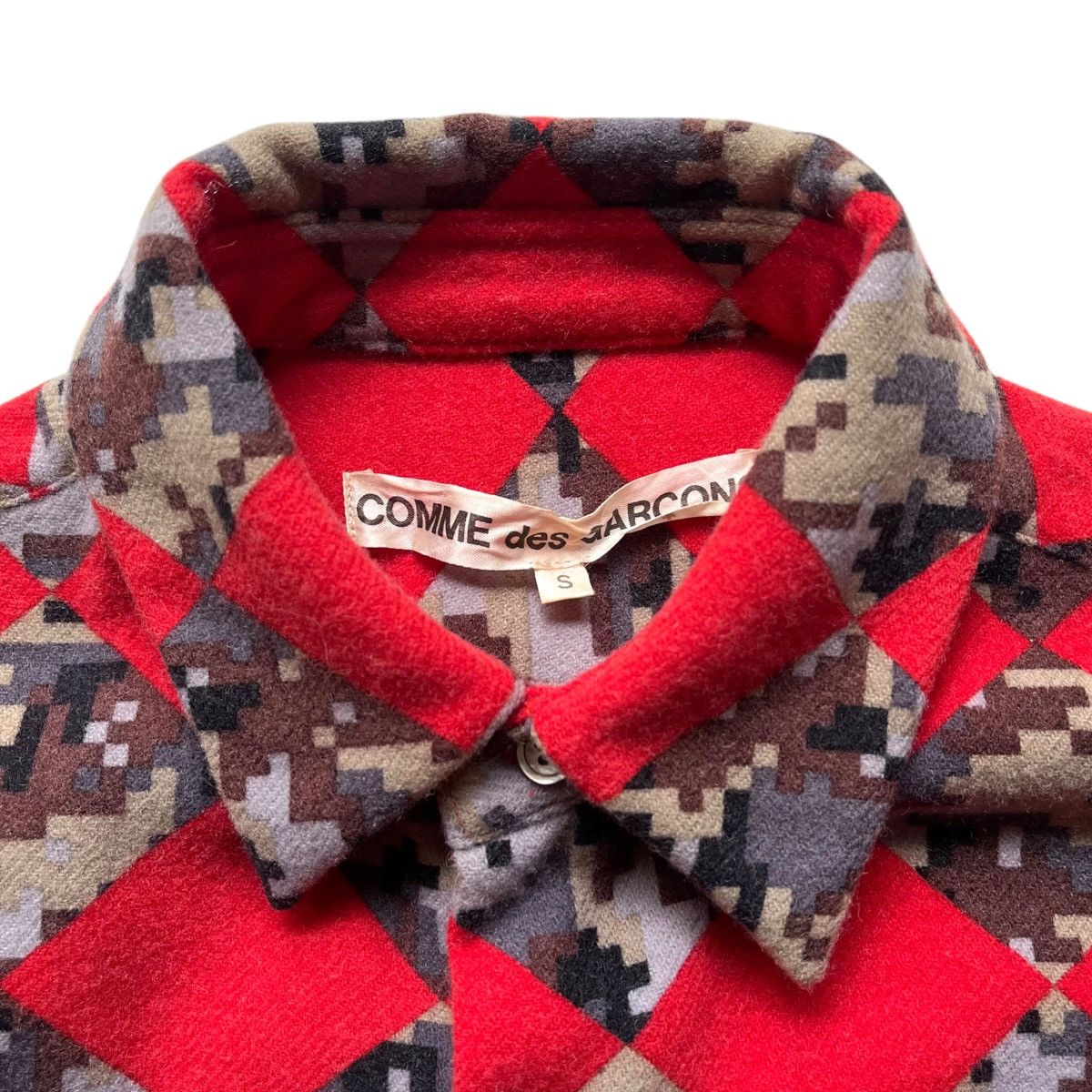Comme des Garcons × Comme des Garcons Homme × Comme des Garcons Homme Deux AW03 Comme des Garcons Check Pixel Red Wool Shirt Size US S / EU 44-46 / 1 - 5 Thumbnail