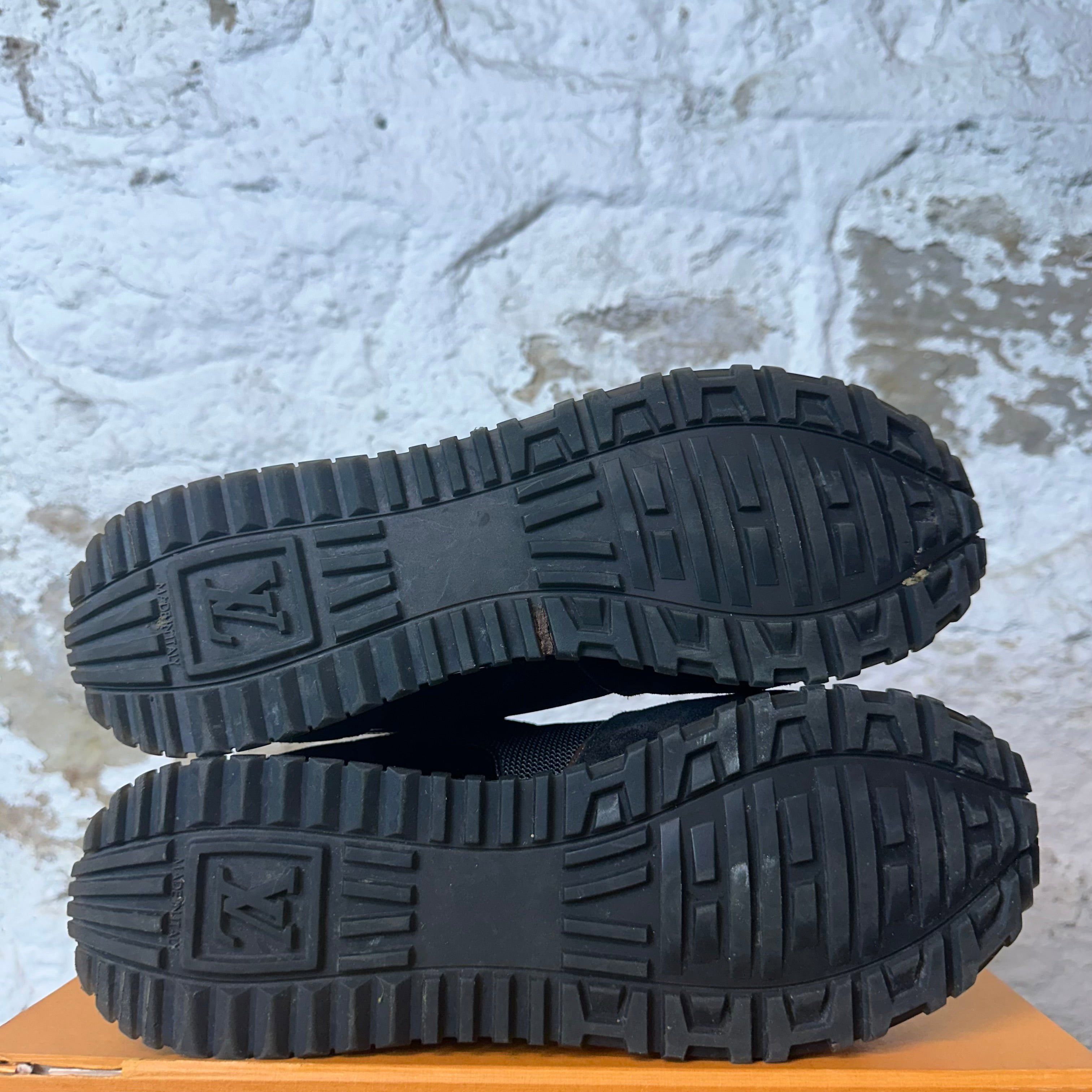 Louis Vuitton Louis Vuitton Black Monogram Runaway Sneaker Sz 6.5 (39) Size US 6.5 / EU 39-40 - 6 Thumbnail