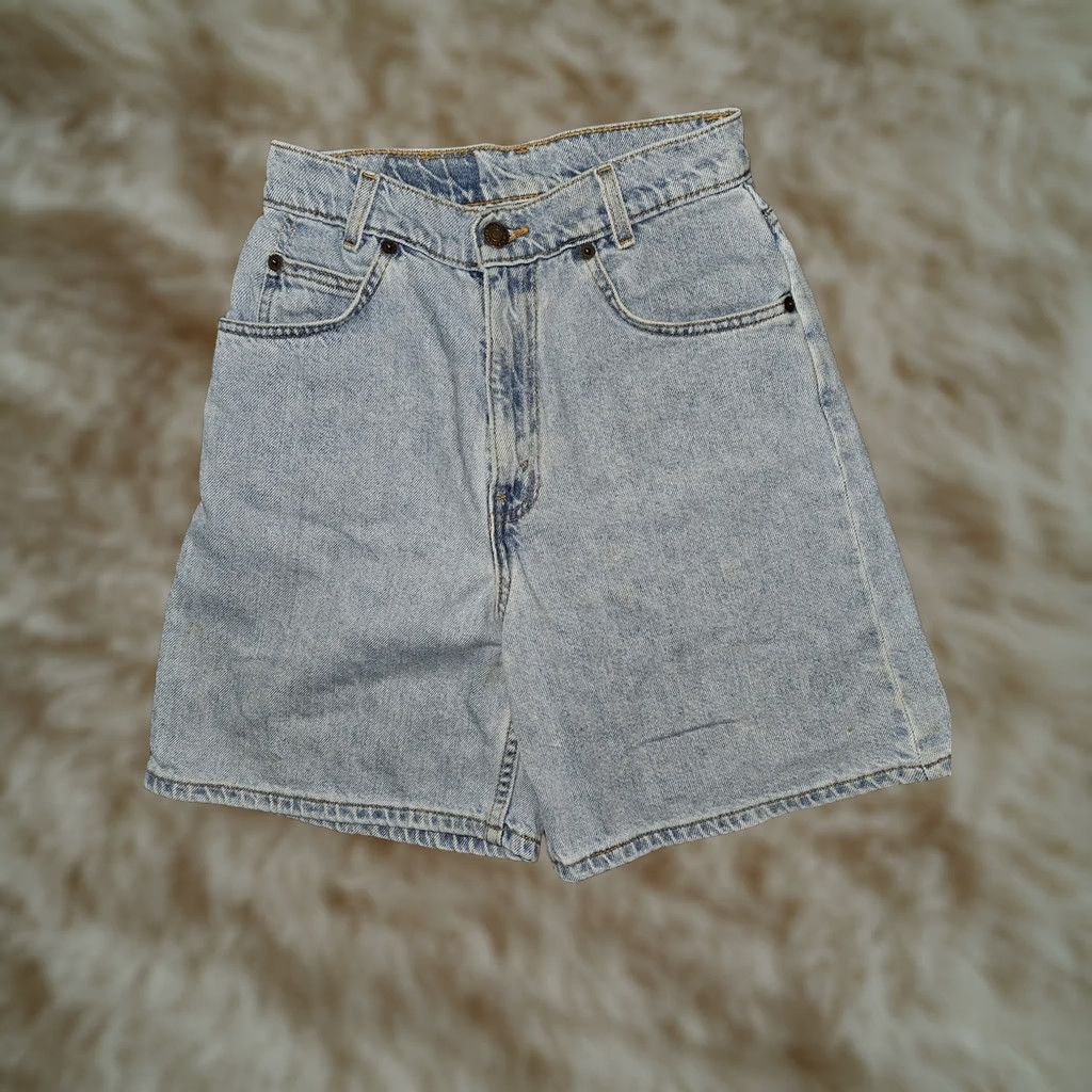 Levi's VINTAGE Levi's Denim Shorts Juniors 16 Slim Light Wash 90s Orange Tab 5 Pocket Women Jeans Bermuda Blue 100% Cotton Slim Mens Girls Size 38" / US 16 / IT 52 - 1 Thumbnail
