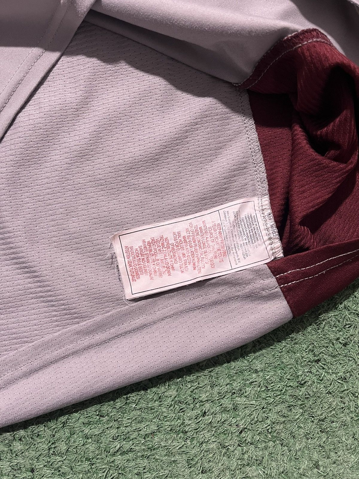 Nike Nike vintage jersey manchester united 2004 Size US L / EU 52-54 / 3 - 6 Thumbnail
