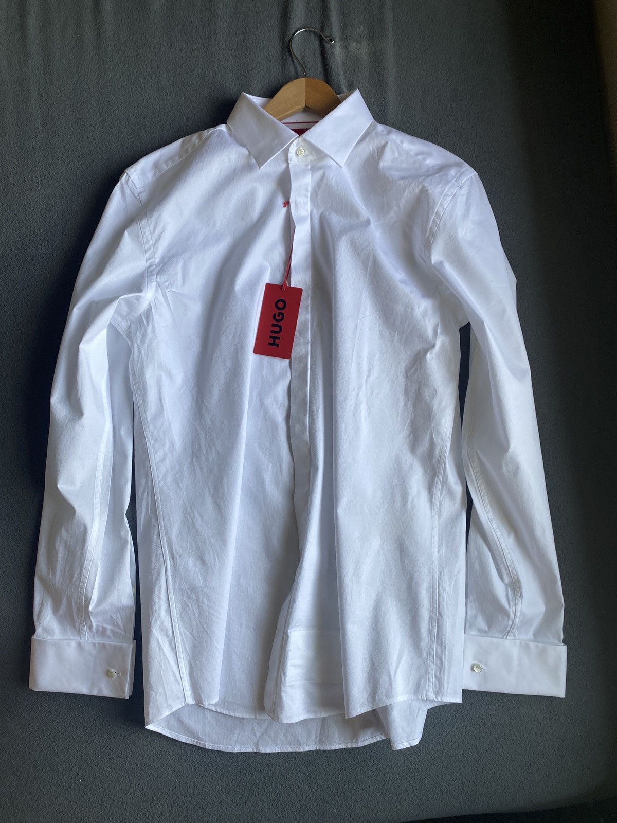 Hugo Boss White HUGO dress shirt never worn Size 42R - 1 Thumbnail