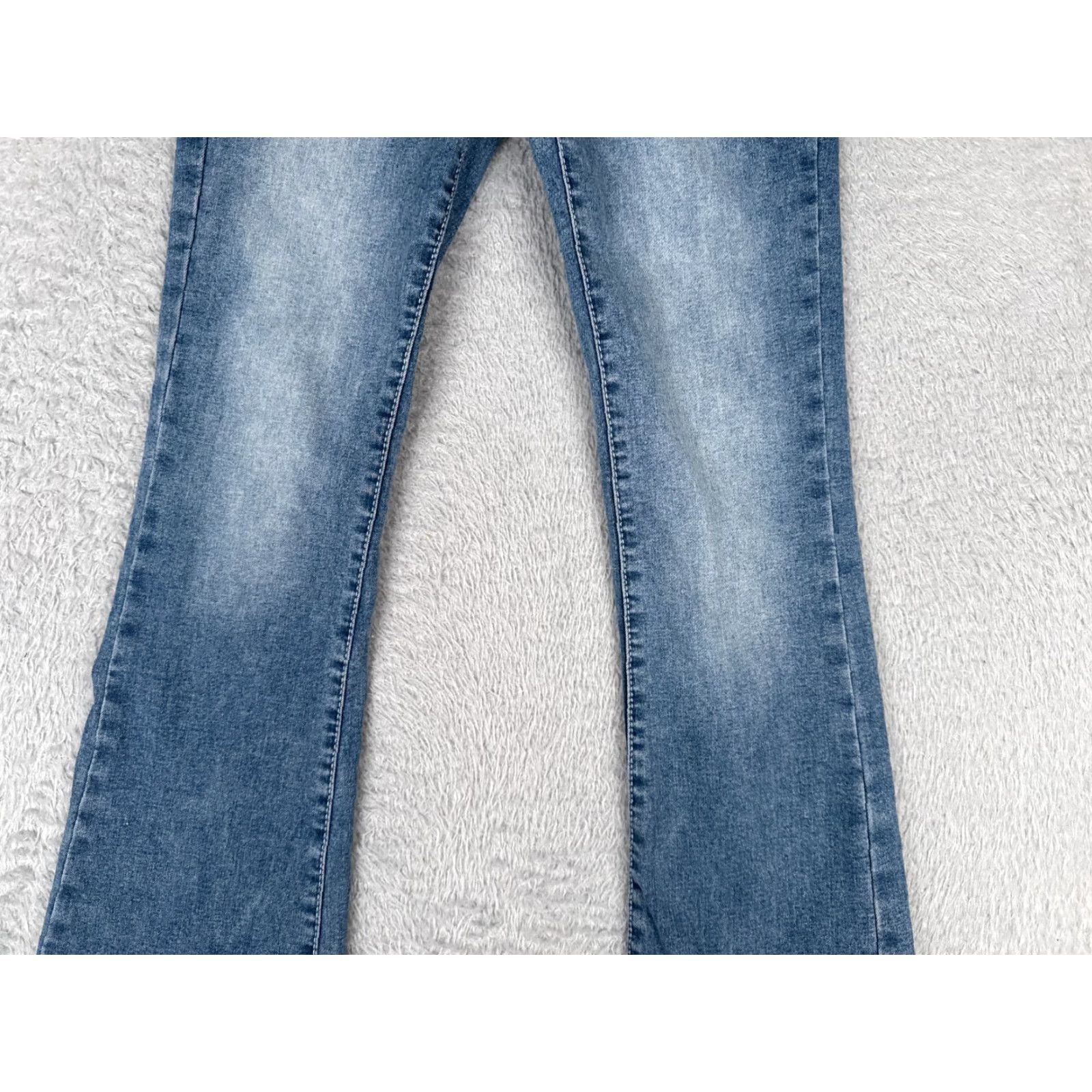 Shein Shein Jeans Women's Blue Denim Flare Mid Rise 23x30 5-Pocket Embroidered Cotton Blend Zip Zipper Blanket: N/A Size 26" / US 2 / IT 38 - 3 Thumbnail