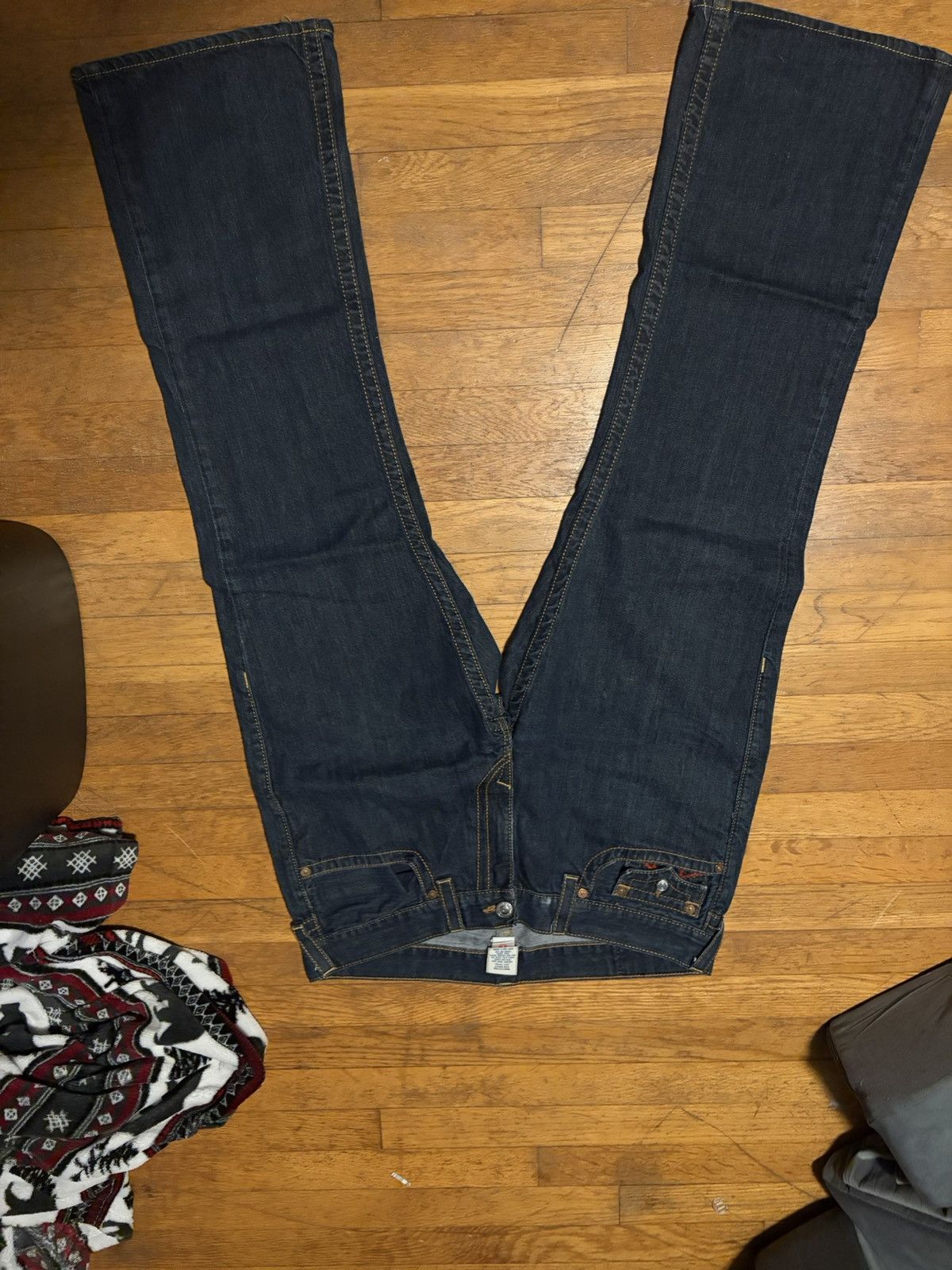 True Religion Not real price but errything is 30-70 bucks a pop dm me Size US 40 / EU 56 - 1 Thumbnail