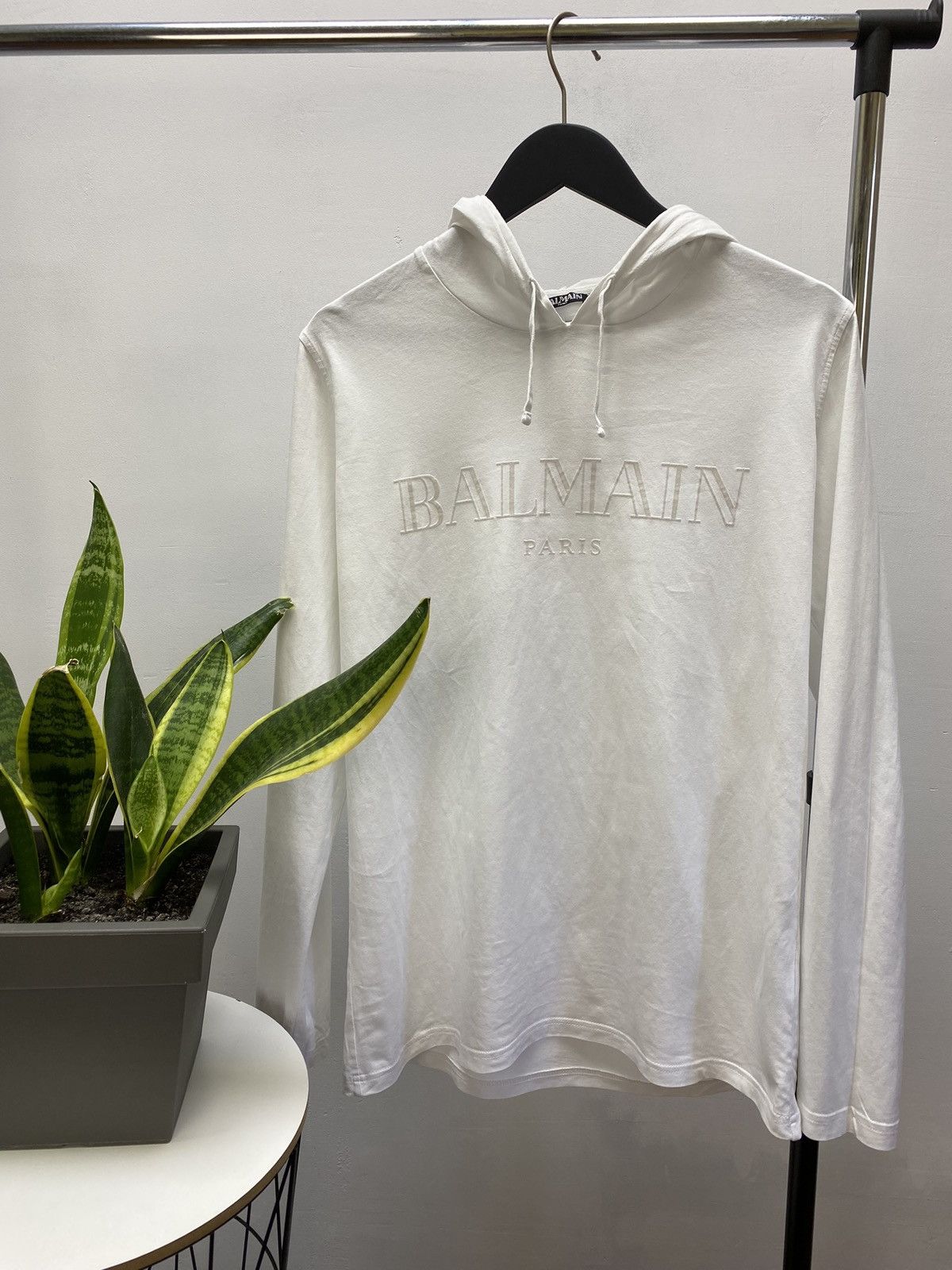 image of Balmain Paris Long Sleeve T-Shirt With Hood in White, Men's (Size Medium)