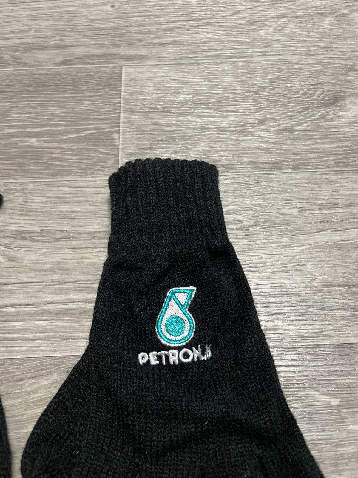 Formula 1 Formula 1 Petronas Racing Black Gloves Size ONE SIZE - 4 Thumbnail