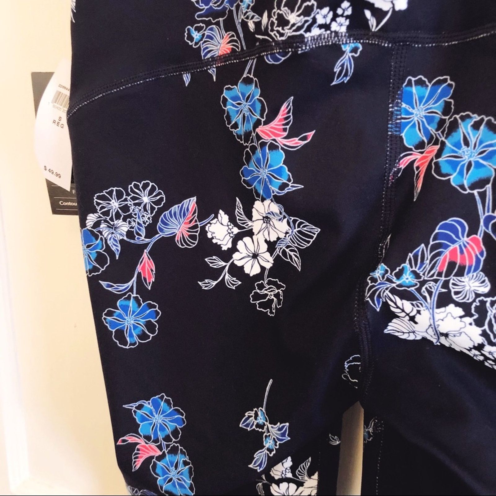 Gap GAP Fit High-Rise Blue Floral Compression Leggings Size 27" / US 4 / IT 40 - 8 Thumbnail