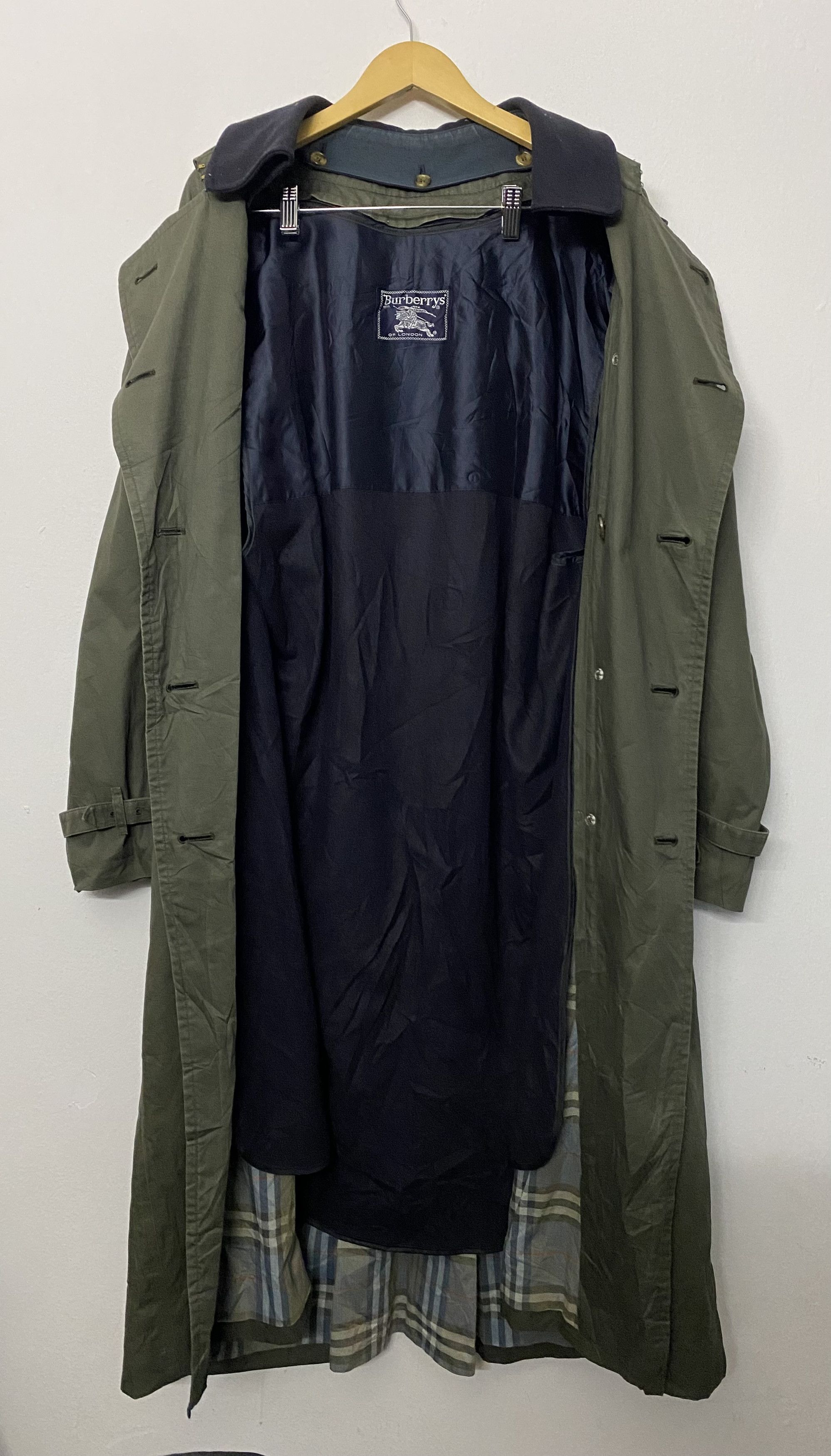 Burberry Burberrys Archive Double Breasted Trench Coat Jacket Size US L / EU 52-54 / 3 - 1 Thumbnail