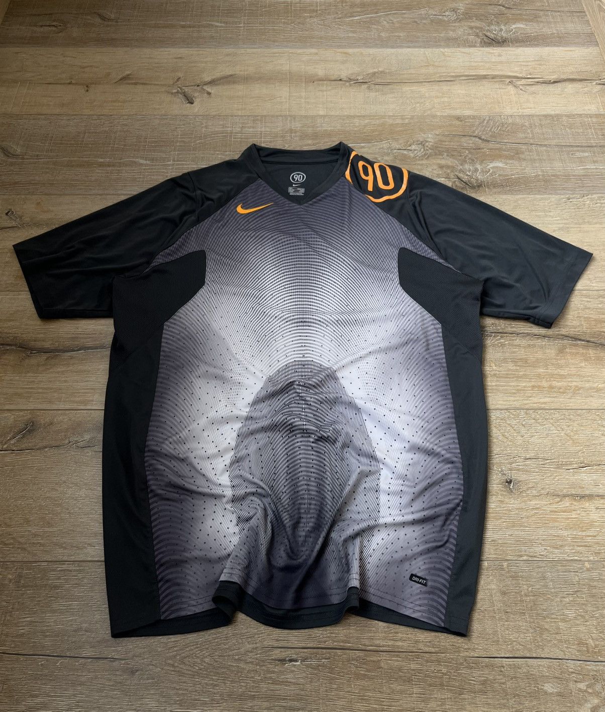 Nike VINTAGE NIKE TN TOTAL 90 Y2K T-SHIRT Size US L / EU 52-54 / 3 - 1 Thumbnail