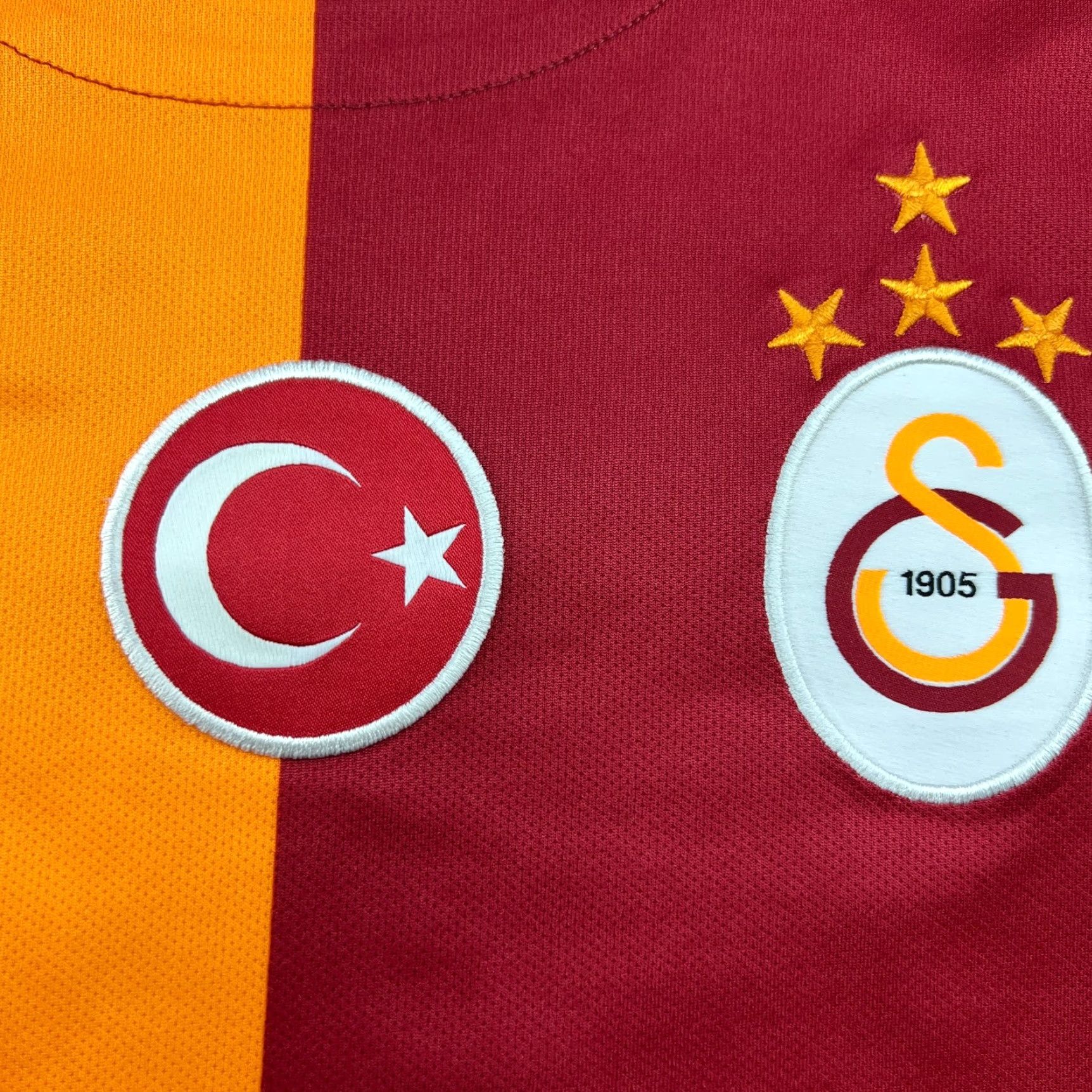 Nike Nike Galatasaray 2015 2016 Home #10 Wesley Sneijder Football Jersey Medium Shirt M Multicolor Nike Shirt Size US M / EU 48-50 / 2 - 5 Thumbnail