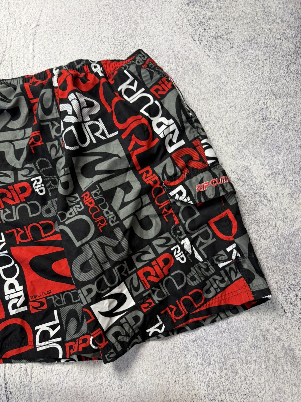 Rip Curl Vintage Rip Curl Monogram Nylon Shorts USA OOs Size US 34 / EU 50 - 16 Thumbnail