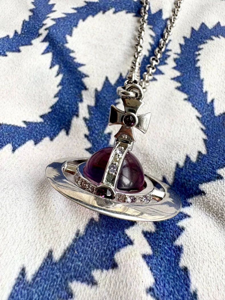 Vivienne Westwood Vivienne Westwood Rare vintage purple large Orb planet nec Size ONE SIZE - 2 Thumbnail