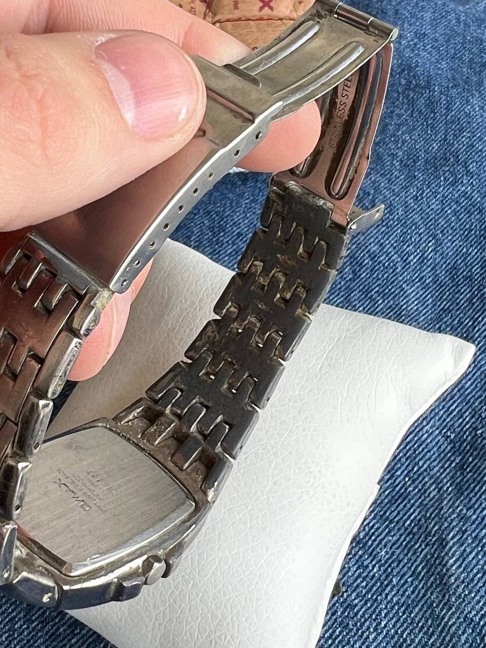 Japanese Brand × Vintage Vintage Japanese style futuristic Watch Bubble Glass OMAX Size ONE SIZE - 7 Thumbnail