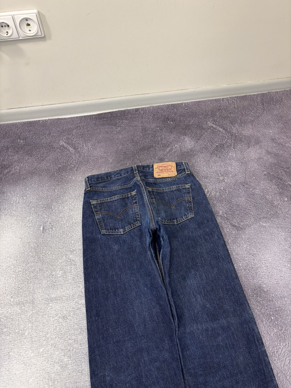 Levi's Vintage Levi’s 501 Men’s Dark Blue Denim Jeans Size US 30 / EU 46 - 5 Thumbnail