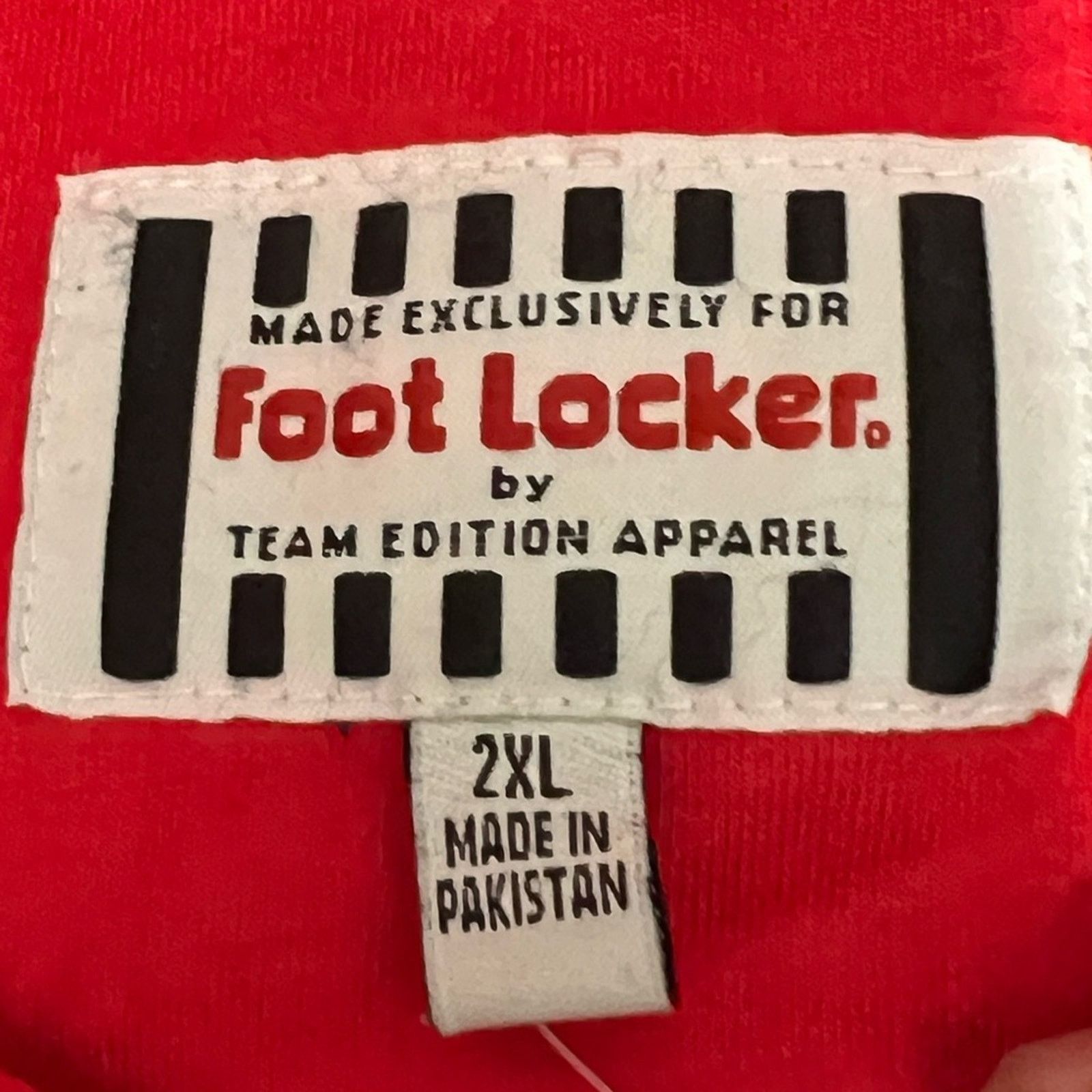 Foot Locker Vintage Foot Locker Embroidered Howard Bison Pullover Hoodie Size US XXL / EU 58 / 5 - 6 Thumbnail