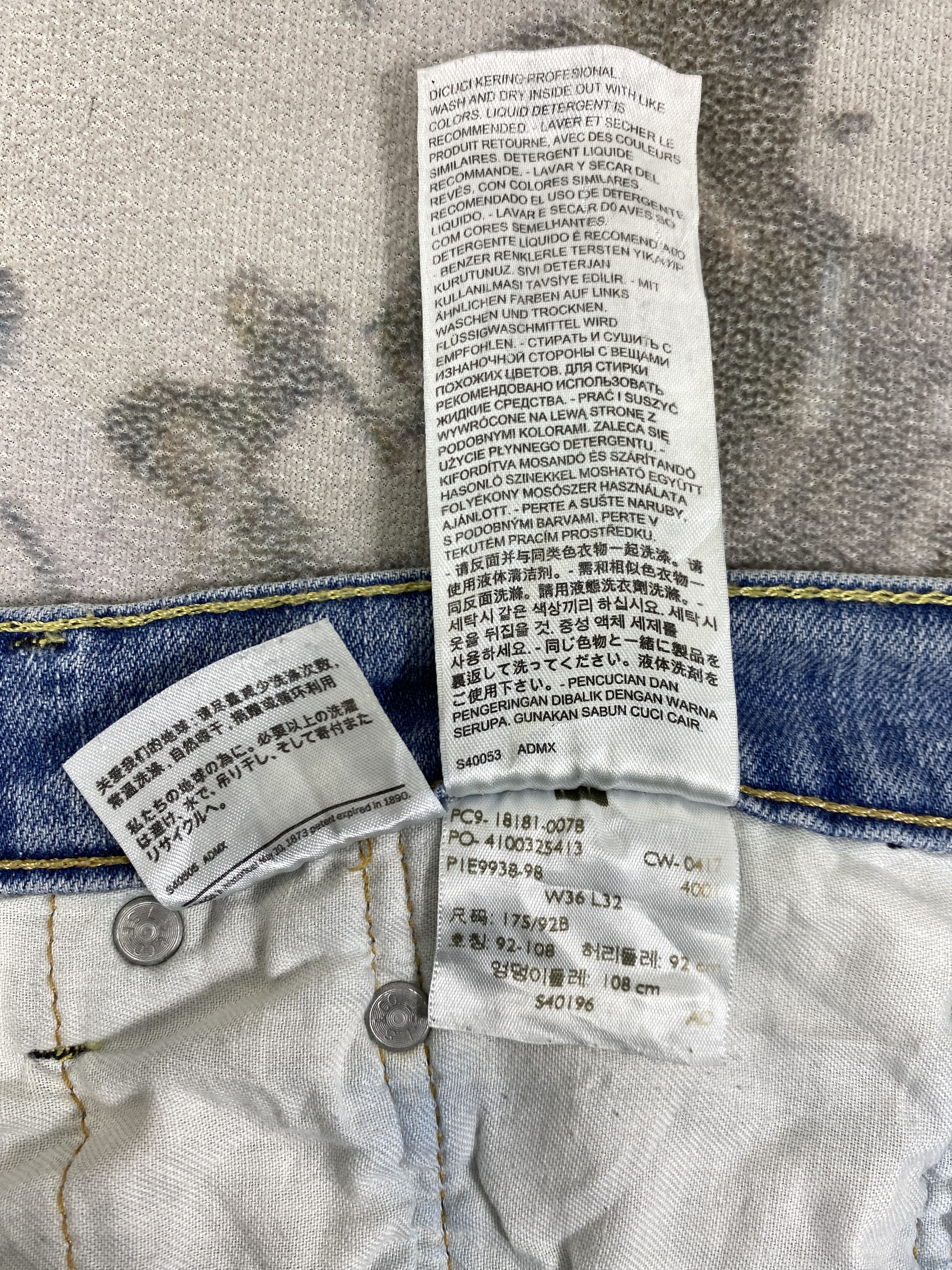 Levi's Light Blue Wash Vintage Levi's 541 37x31 Denim -JN2130 Size US 37 - 11 Thumbnail