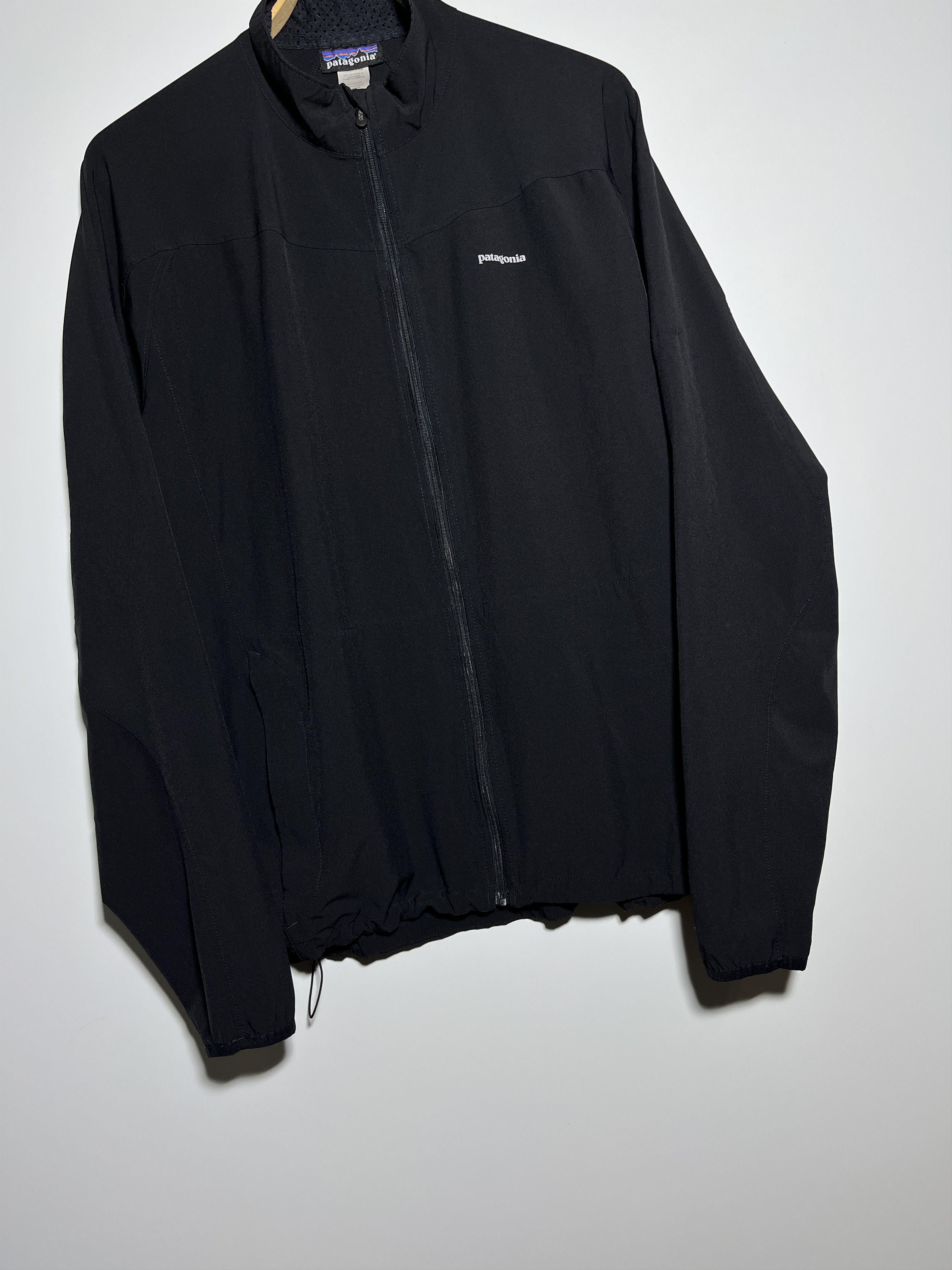 Patagonia Patagonia Reflective Logos Black Lightweight Running Jacket Size US XL / EU 56 / 4 - 6 Thumbnail