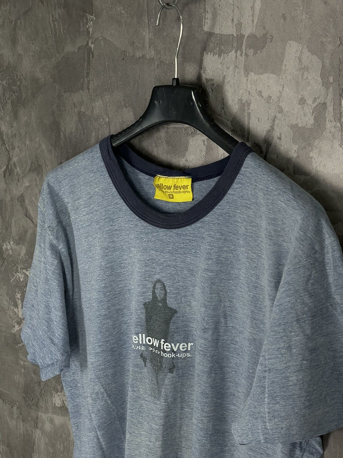 Designer × Vintage Yellow Fever Y2K Streetwear Logo Vintage Retro T shirt Size US M / EU 48-50 / 2 - 6 Thumbnail