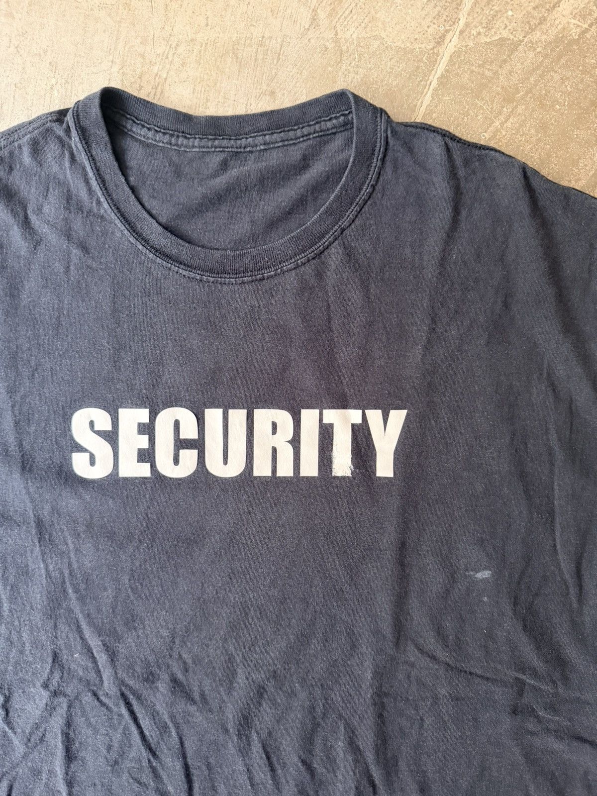Vintage Vintage SECURITY Tee Balenciaga Kapital Yeezy Entire Studios Size US XL / EU 56 / 4 - 2 Thumbnail