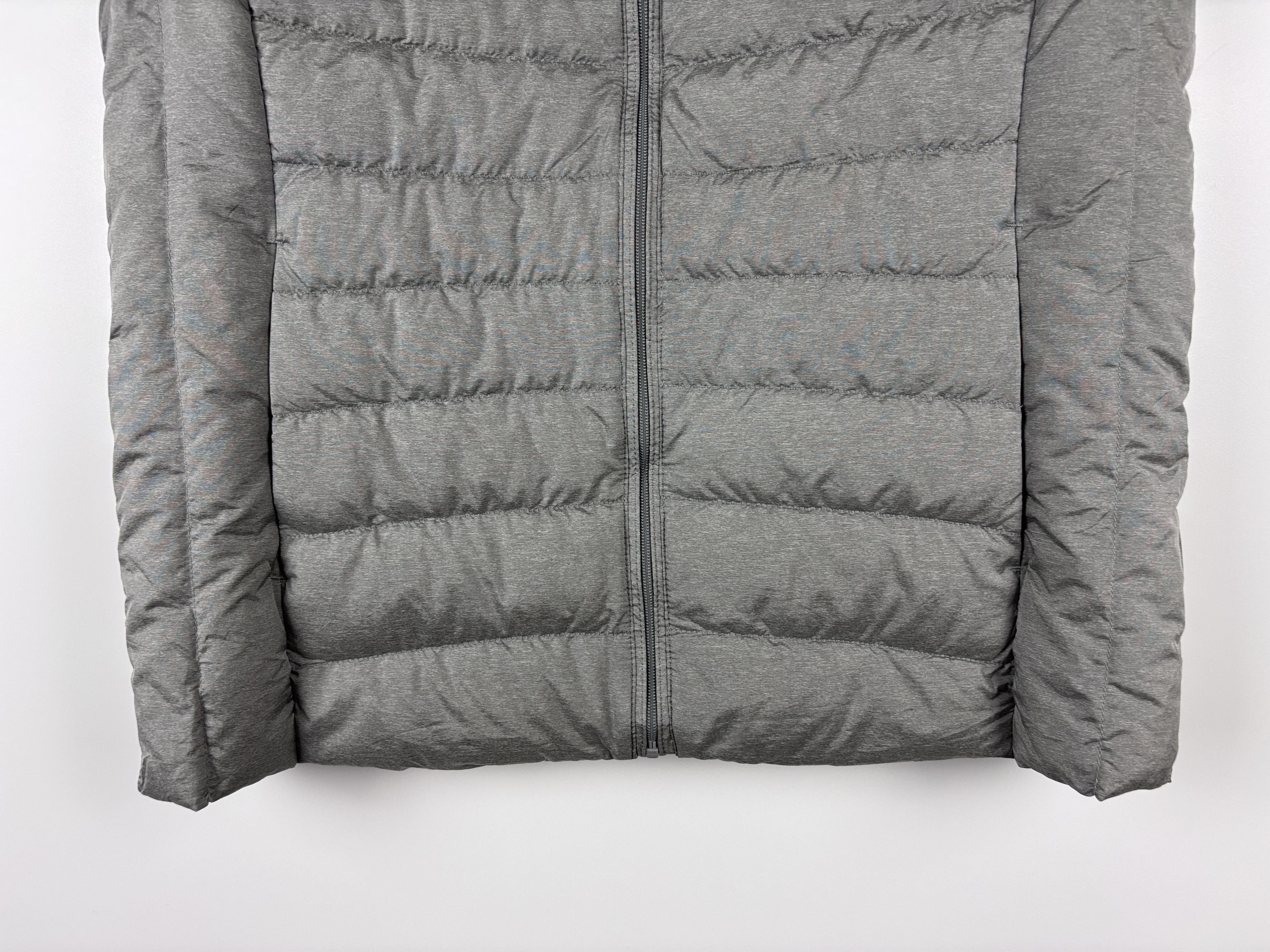Uniqlo Womens Uniqlo Down Puffer Vest Gray Size M Size M / US 6-8 / IT 42-44 - 3 Thumbnail