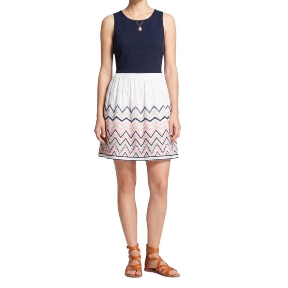 Other City Triangles embroidered open back dress size medium Size M / US 6-8 / IT 42-44 - 1 Thumbnail