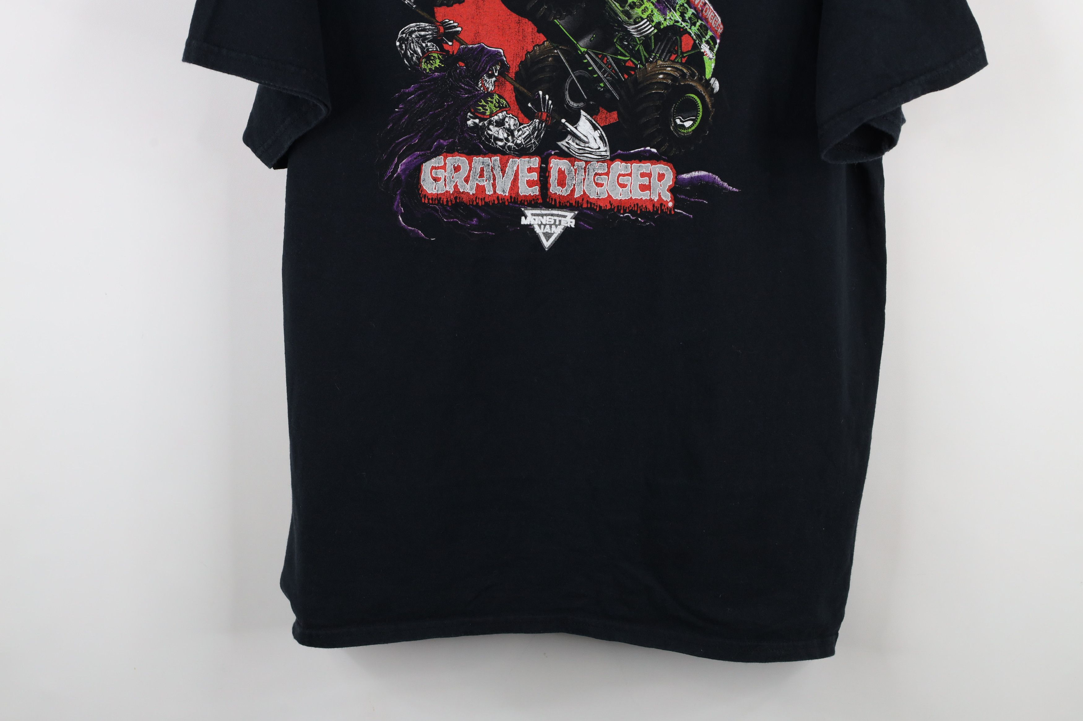 Vintage Vintage Y2K Monster Jam Grave Digger Monster Truck T-Shirt Size US XL / EU 56 / 4 - 3 Thumbnail