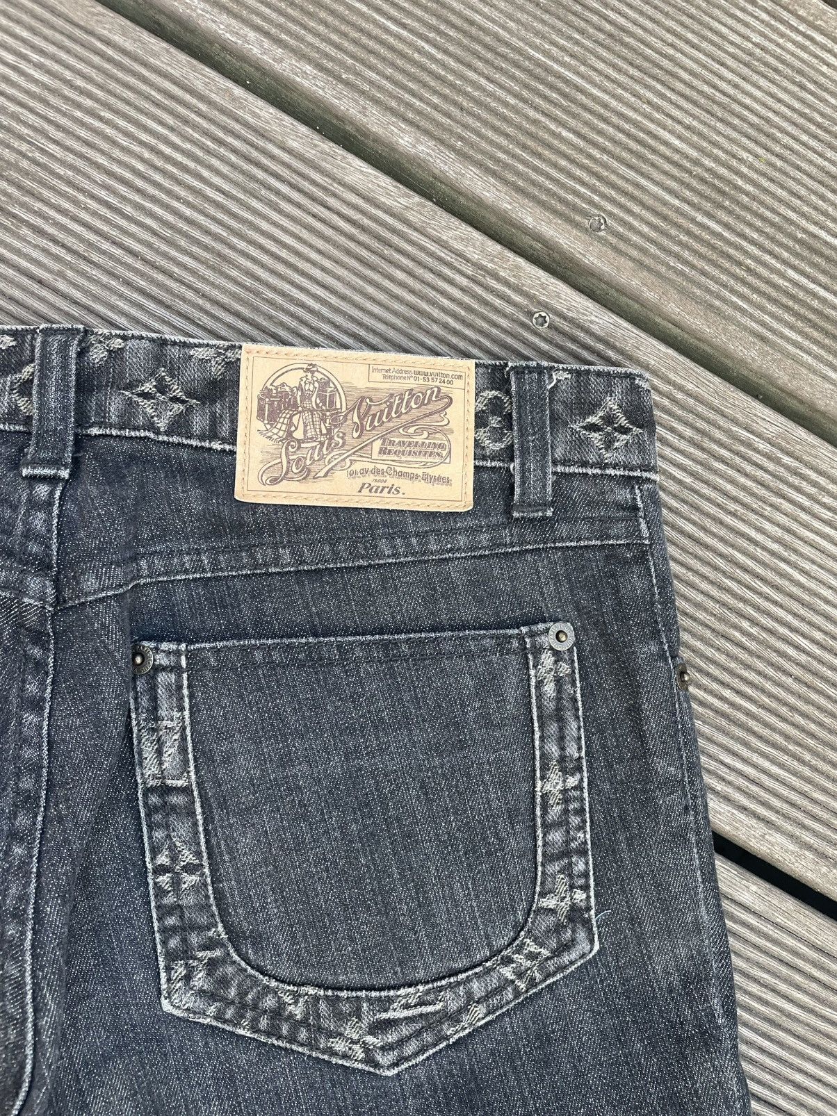 Louis Vuitton Louis Vuitton LV pants vintage logo jean pants monogram Size 26" / US 2 / IT 38 - 11 Thumbnail