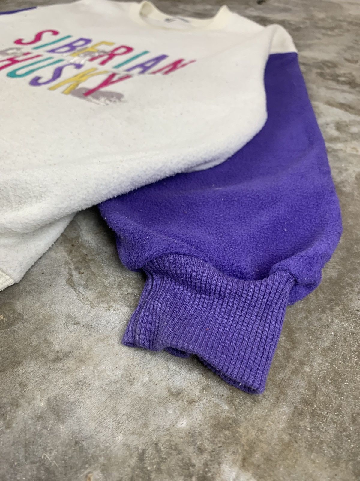 Vintage Siberian Husky Sweatshirt Size US L / EU 52-54 / 3 - 9 Thumbnail