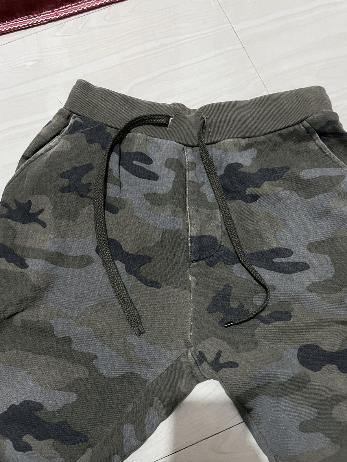 Dolce & Gabbana Jogers dolce & gabbana vintage camo Size US 32 / EU 48 - 6 Thumbnail