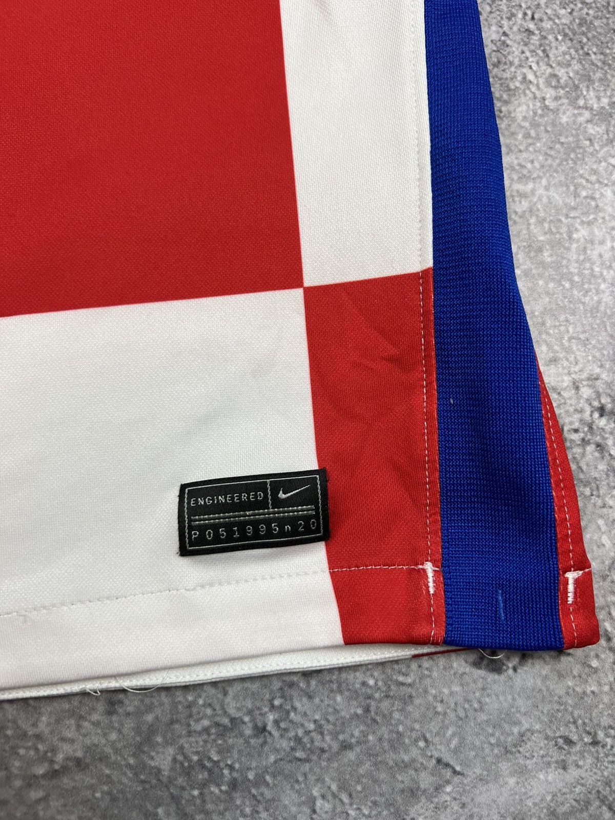 Nike Nike Croatia 2020 Home Kit Soccer Jersey Football Shirt Size US S / EU 44-46 / 1 - 2 Thumbnail