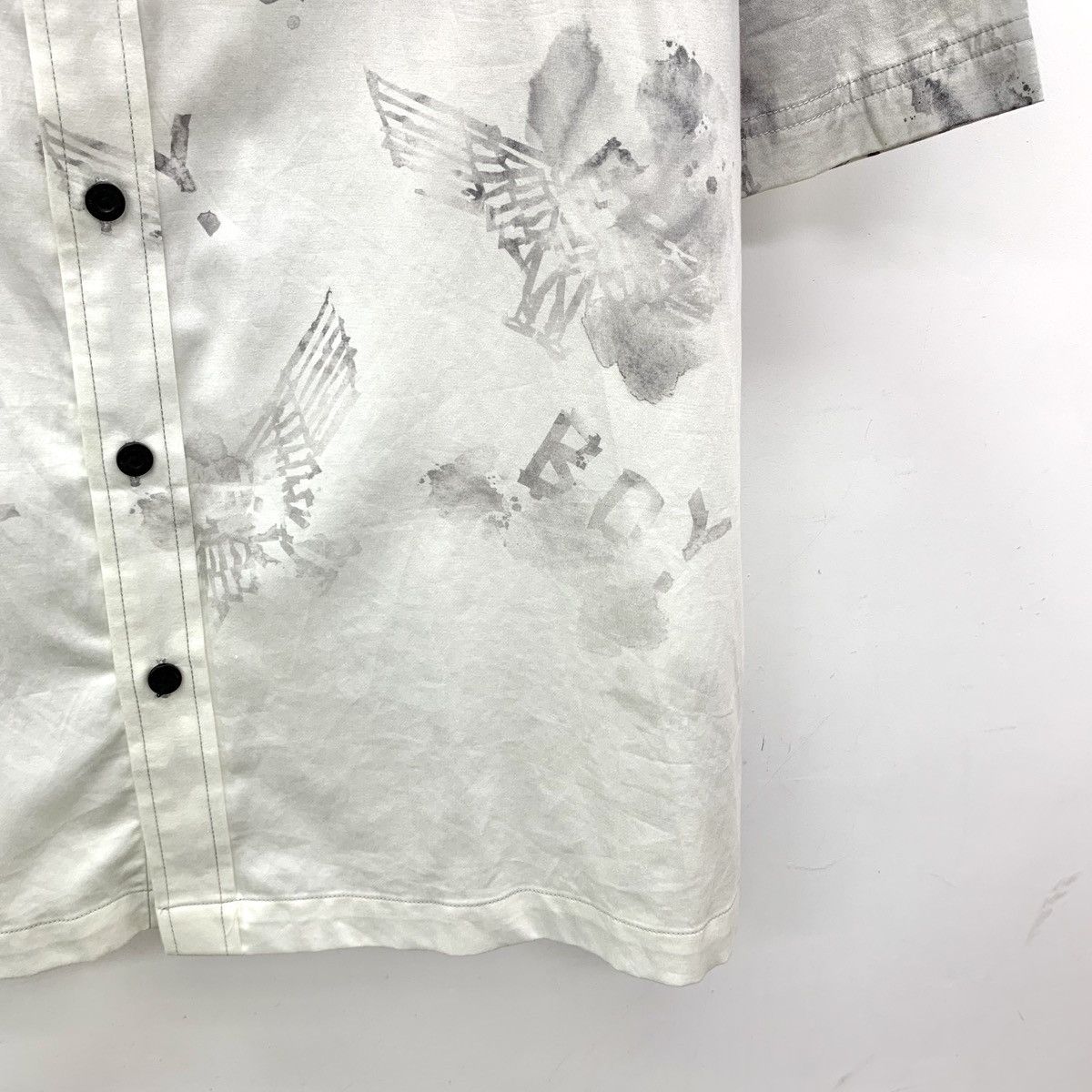 Boy London Boy London Gradient Ink Eagle Short Sleeve Shirt K26WX Size US M / EU 48-50 / 2 - 4 Thumbnail