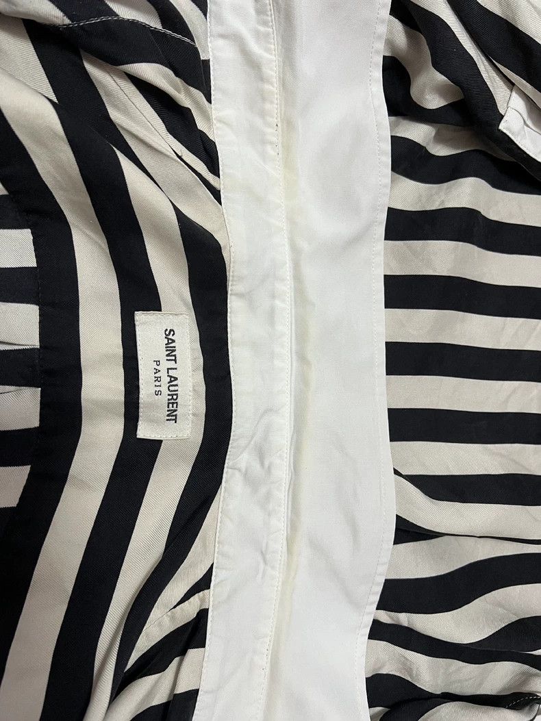 Saint Laurent Paris Saint laurent paris Black and white striped silk shirt 2506 Size XXS / US 00 / IT 34 - 5 Thumbnail