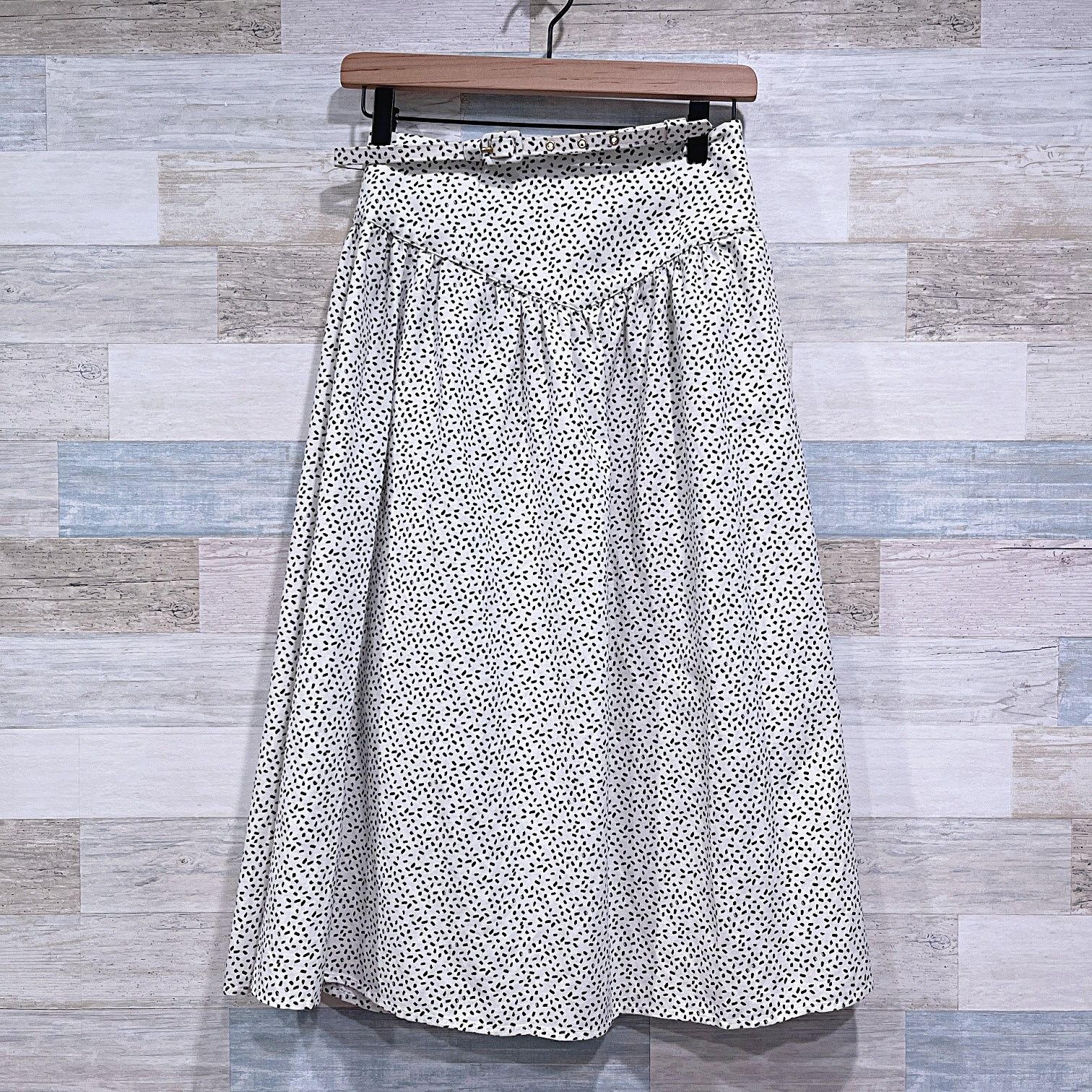 Corey Lynn Calter Corey Lynn Calter Yoke Belted Midi Skirt White Black Dot XS Size 25" / US 0 / IT 36 - 1 Thumbnail