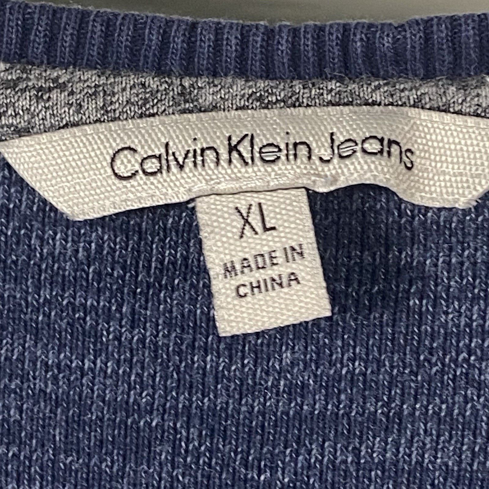 Calvin Klein Calvin Klein Jeans Sweater Mens Size XL V-Neck Navy Heather Size US XL / EU 56 / 4 - 3 Thumbnail