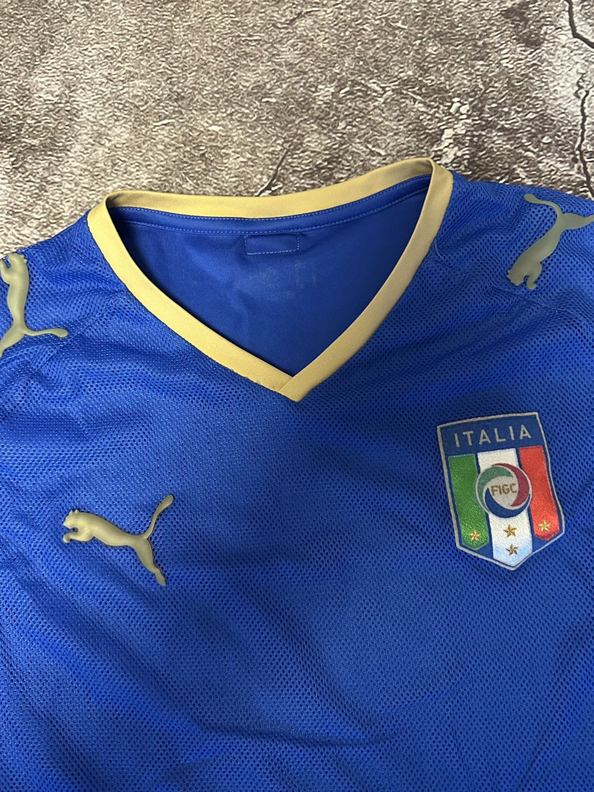 Puma Vintage Puma Italia Soccer Jersey T-shirt tee Italy Size US S / EU 44-46 / 1 - 2 Thumbnail