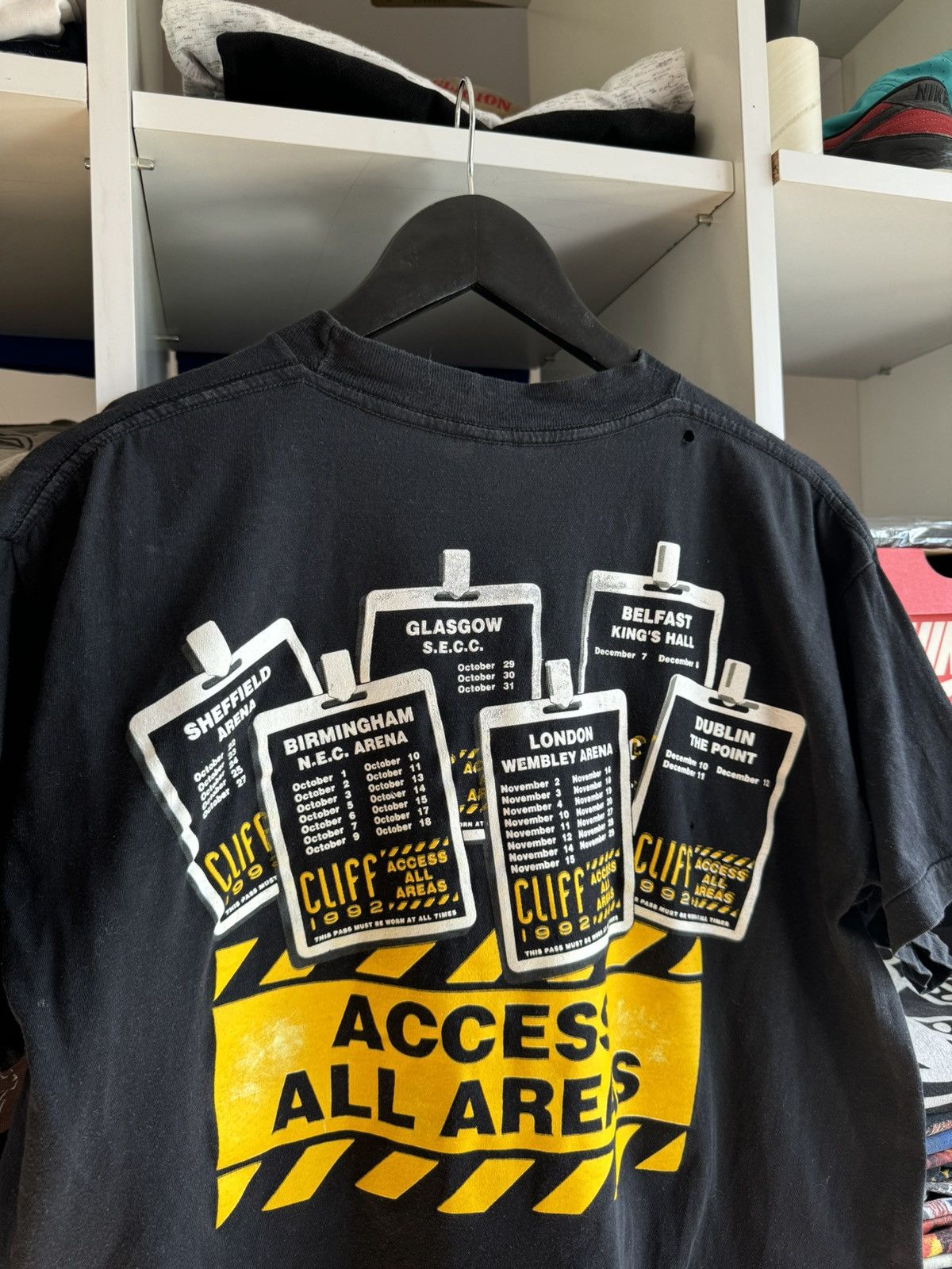 Band Tees × Vintage Vintage 1992 Cliff Richard Access All Areas Tour Tee Size US L / EU 52-54 / 3 - 5 Thumbnail