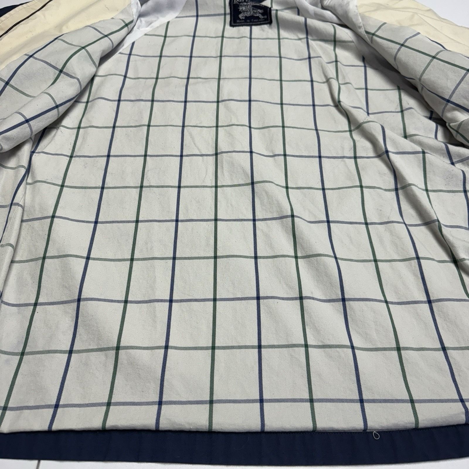 Burberry Vintage Burberry Jacket Mens Large 24x28 Blue Hide a Hood En Size L / US 10 / IT 46 - 15 Thumbnail