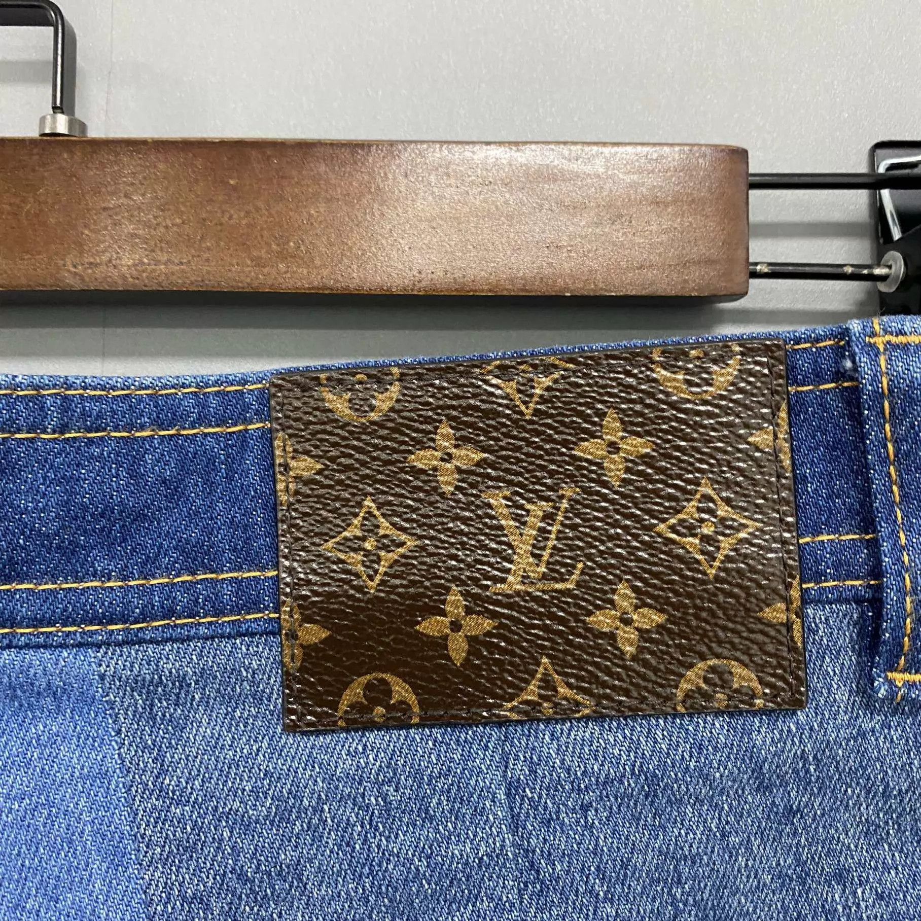 Louis Vuitton LV colorblocked monogram leather patch jeans 40 Size 28" / US 6 / IT 42 - 8 Thumbnail