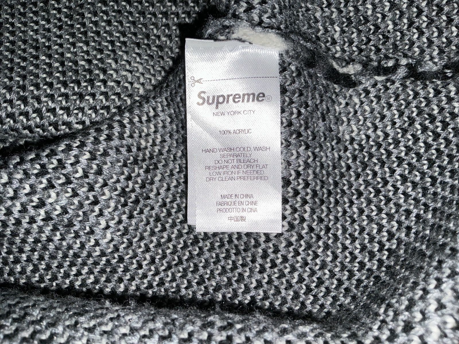 Supreme Supreme Dice Sweater Black - Size L Size US L / EU 52-54 / 3 - 4 Thumbnail