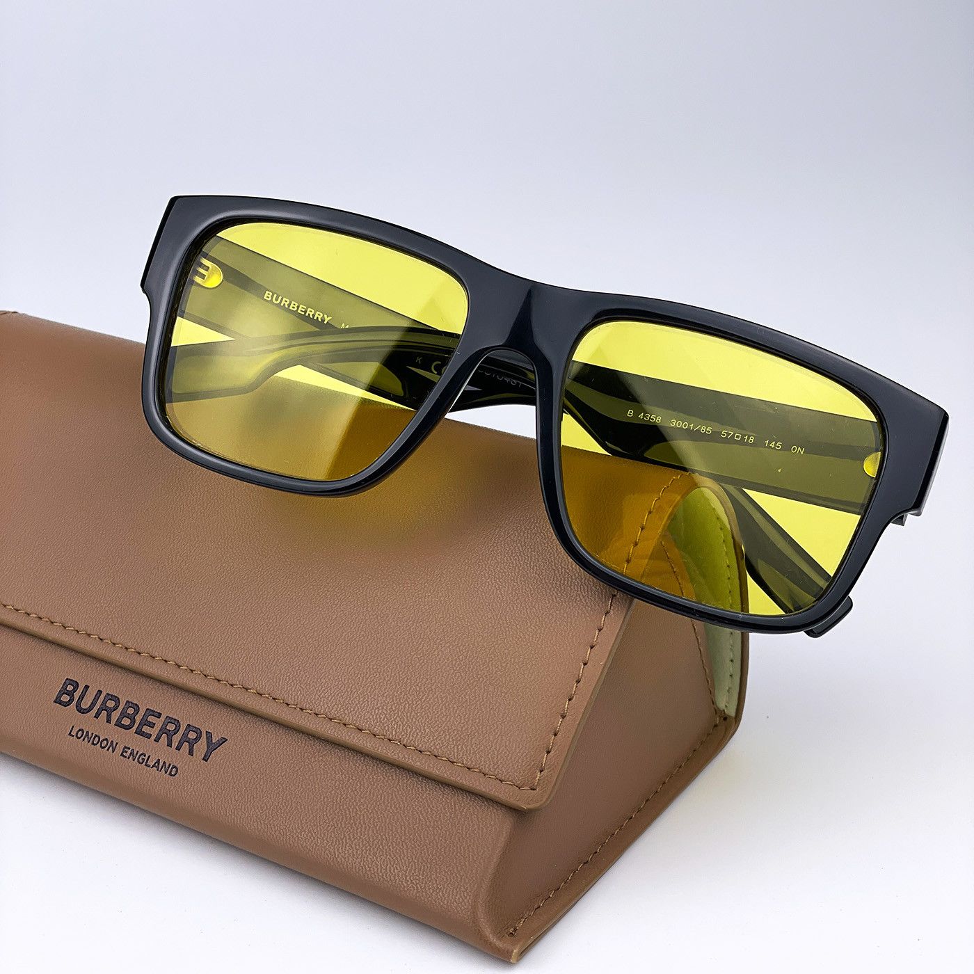 Burberry NEW Burberry KNIGHT BE4358 300185 Square Men Sunglasses Size ONE SIZE - 3 Thumbnail