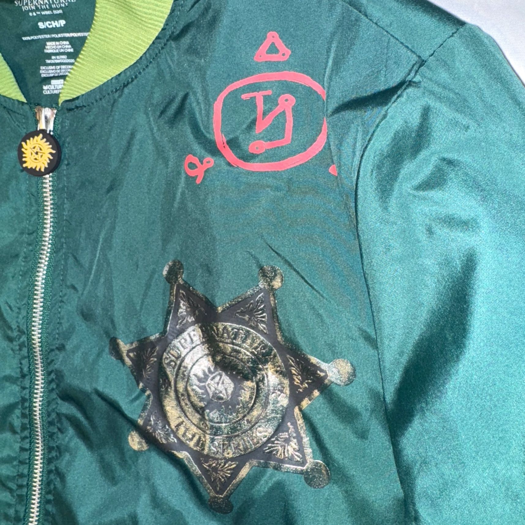Vintage CultureFly Supernatural The Hunt Green Sheriff Bomber Jacket Windbreaker Jacket Mens S Green Satin Lightweight Casual Vintage: No Size US S / EU 44-46 / 1 - 4 Thumbnail