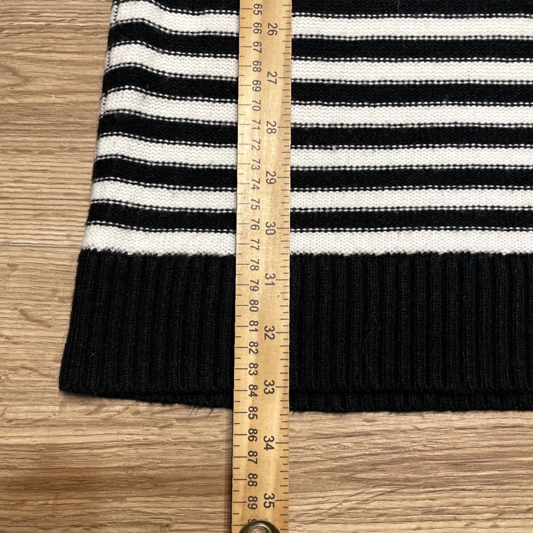 Vintage VINTAGE Sequin Hearts Women's Sweater Dress M Black Striped Knee Length 3/4 Sleeve Size M / US 6-8 / IT 42-44 - 5 Thumbnail