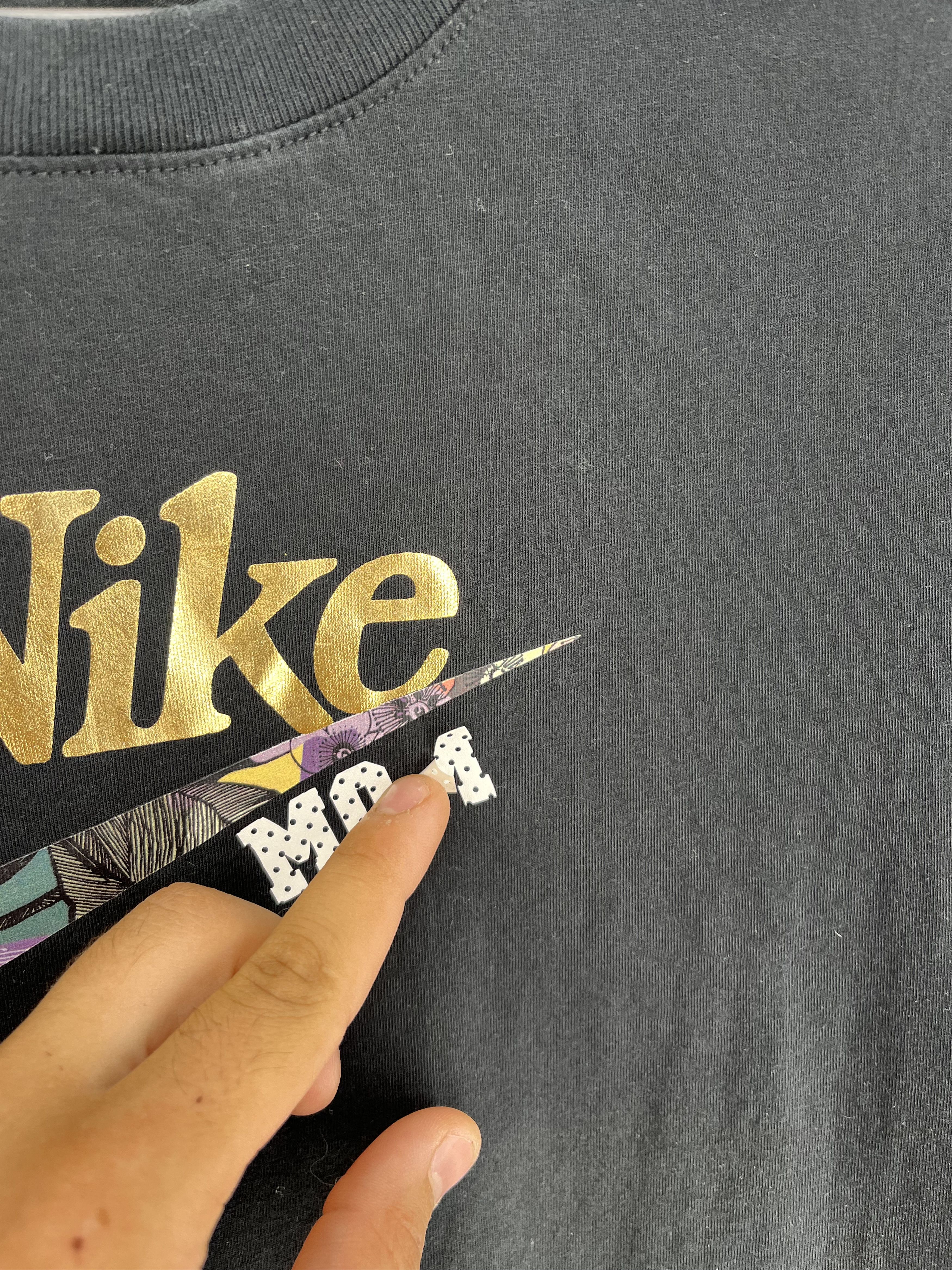 Nike Vintage Y2K Nike "Mom" Center Swoosh Logo T-Shirt Size M / US 6-8 / IT 42-44 - 6 Thumbnail