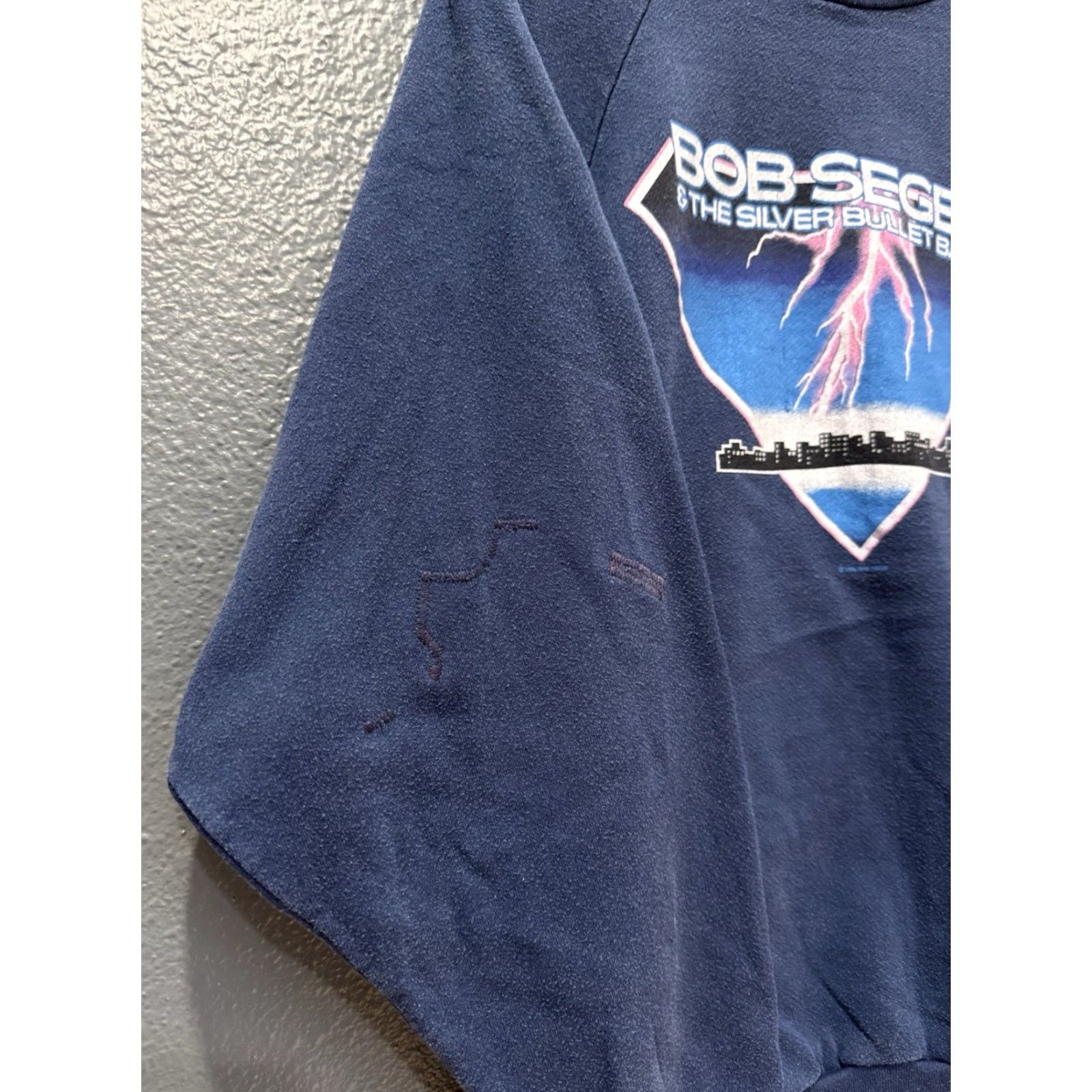 Vintage VINTAGE Bob Seger And The Silver Bullets Band Blue Sweatshirt XL Men 80s Pullover Wrights Band Size US XL / EU 56 / 4 - 4 Thumbnail