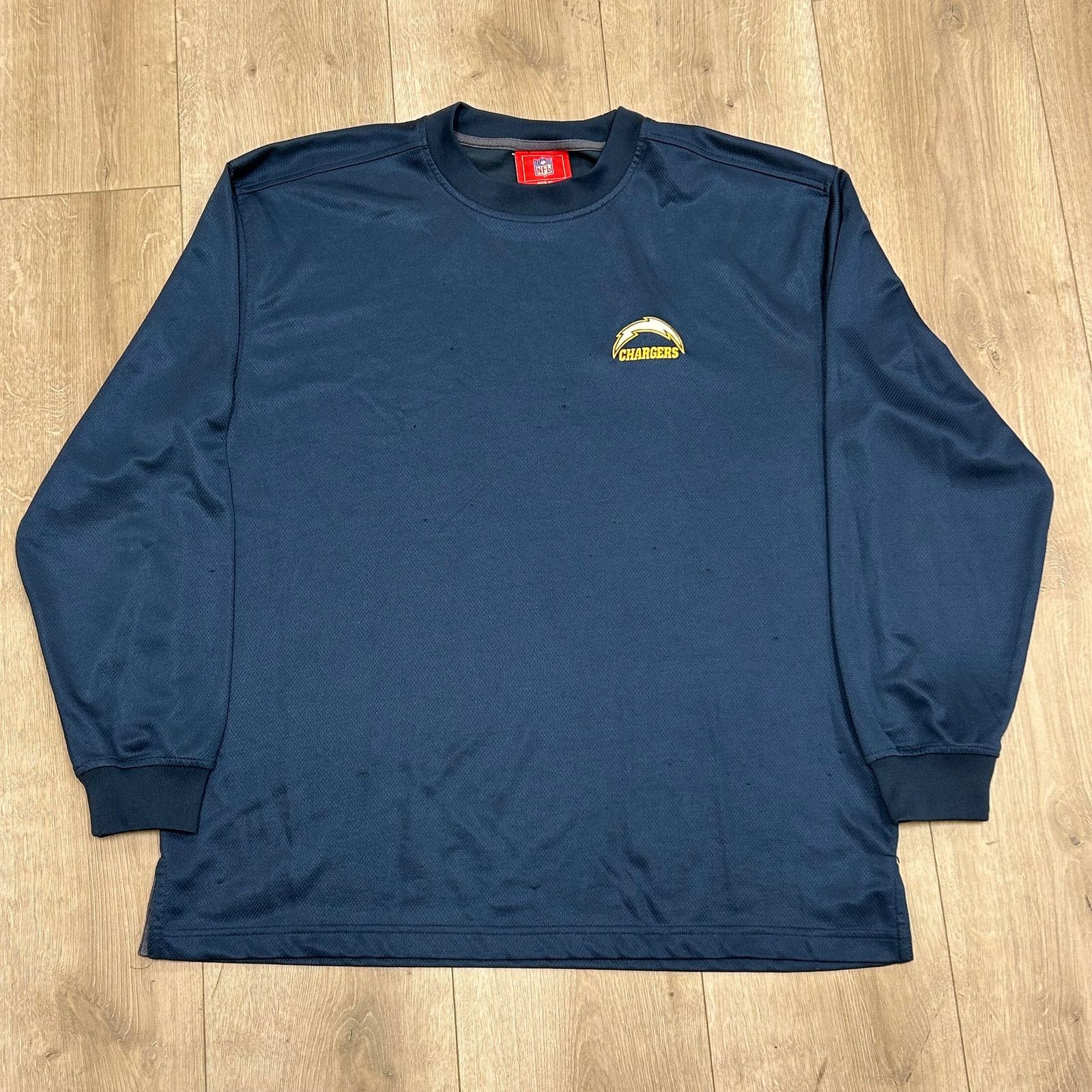 NFL NFL Los Angeles Chargers Navy Blue Long Sleeve Shirt Size XL Size US XL / EU 56 / 4 - 1 Thumbnail
