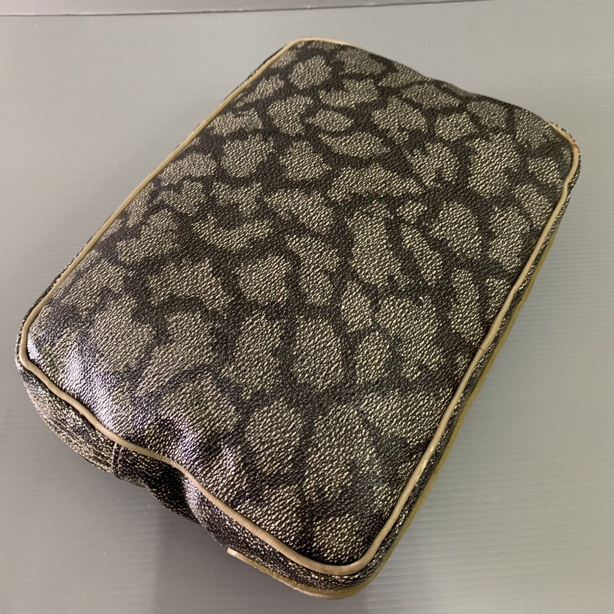 Yves Saint Laurent Yves Saint Laurent Vintage Clutch Bag Size ONE SIZE - 6 Thumbnail