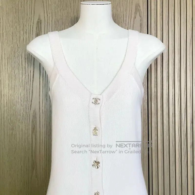 Chanel Chanel Sleeveless White Cardigan Dress for Women . Size S / US 4 / IT 40 - 3 Thumbnail