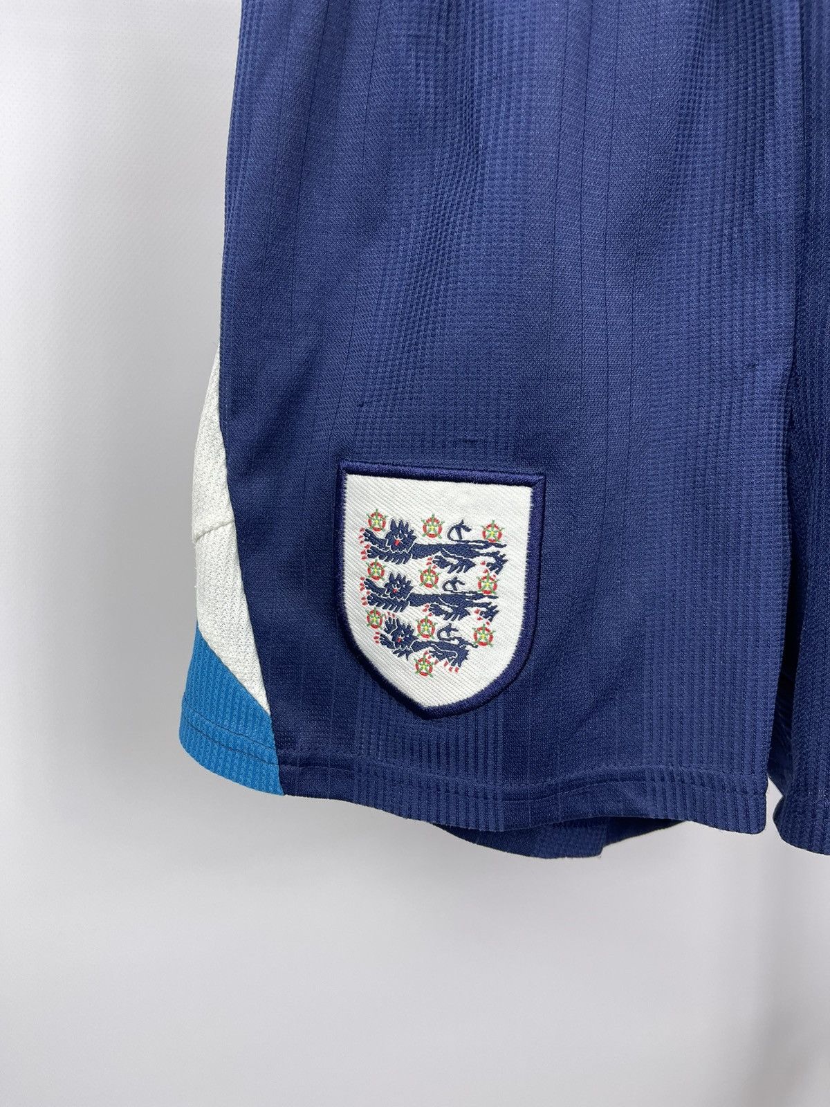 Umbro × Vintage Umbro England Set Jersey and Shorts 1996 Size 156 cm/ 71 cm Size US XXS / EU 40 - 7 Thumbnail