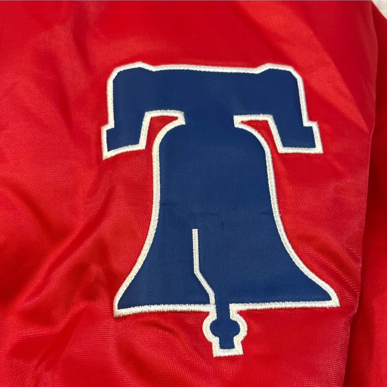 Majestic Majestic Men's Red MLB Phillies Team Coat/Jacket Sz 4X SKU 4 Size US XXL / EU 58 / 5 - 4 Thumbnail